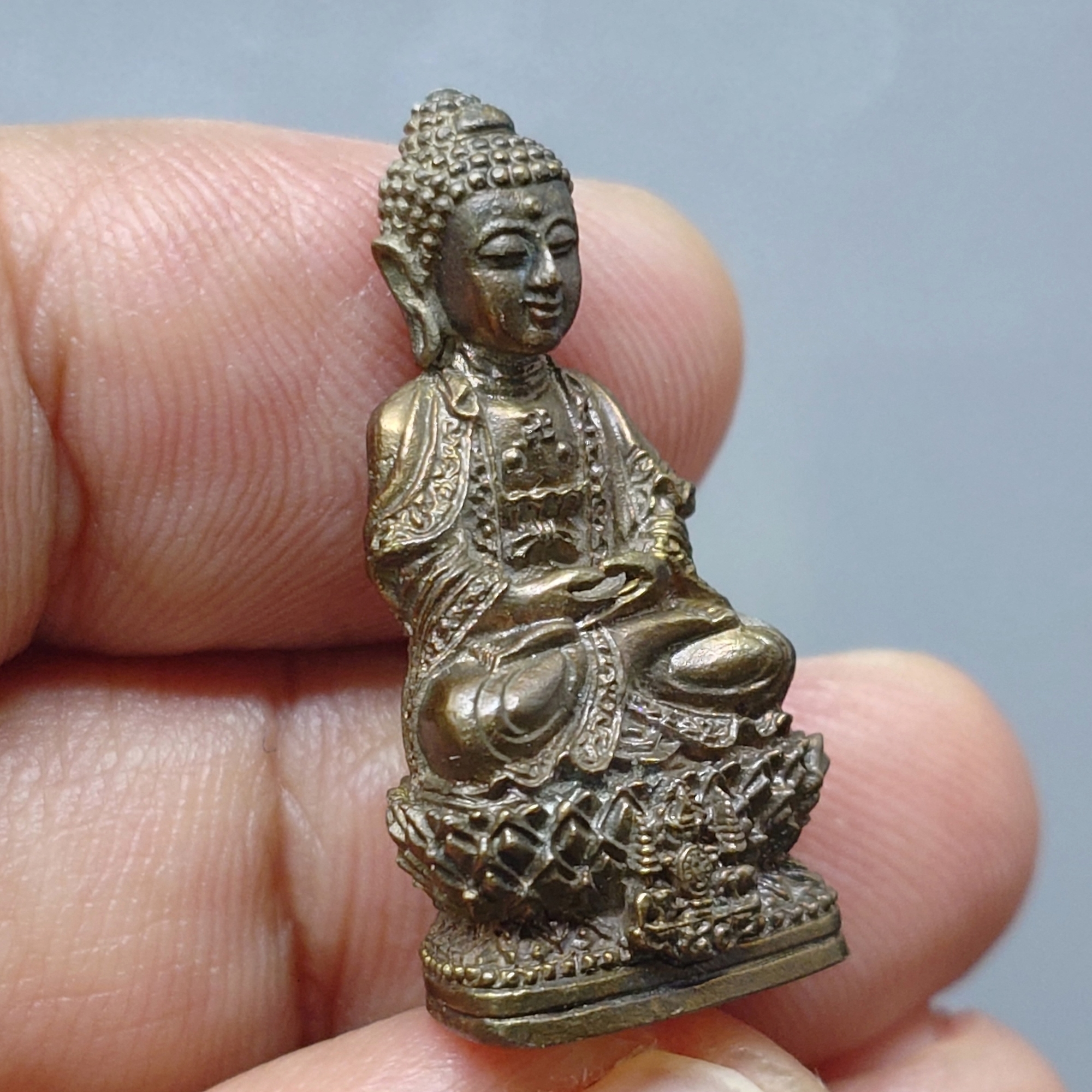 พระกริ่งจีน ต้าเยิ่นถะ เนื้อนวะโลหะ โครงการสร้างอาคารเรียน โรงเรียนกาญจนาภิเษกสมโภช ปี2539 พร้อมกล่องเดิม