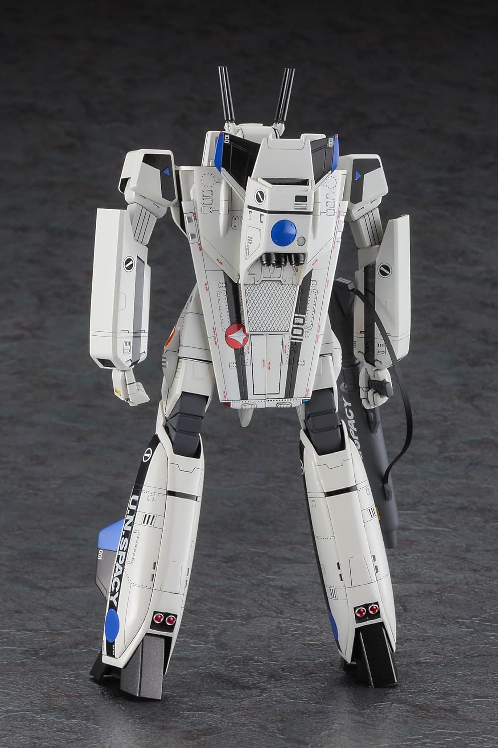 **MTS Toys**Hasegawa Macross 1/72 : VF-1S Battroid Valkyrie "Max"