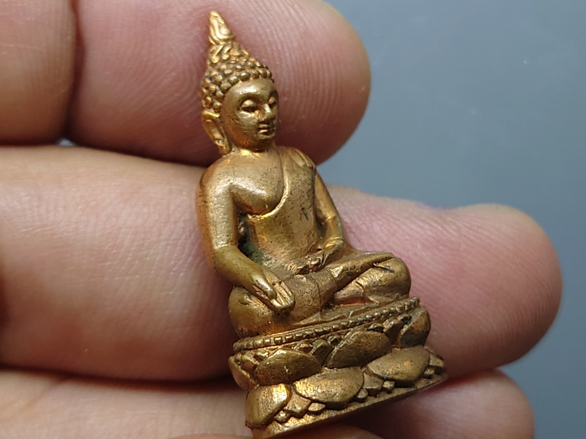 พระกริ่ง-พระชัยวัฒน์ พระไพรีพินาศ เนื้อทองแดงผิวไฟ สมเด็จพระญาณสังวรฯ ทรงแผ่เมตตาอธิษฐานจิตเดี่ยว วัดบวรนิเวศวิหาร พ.ศ.2542 พร้อมกล่องเดิม