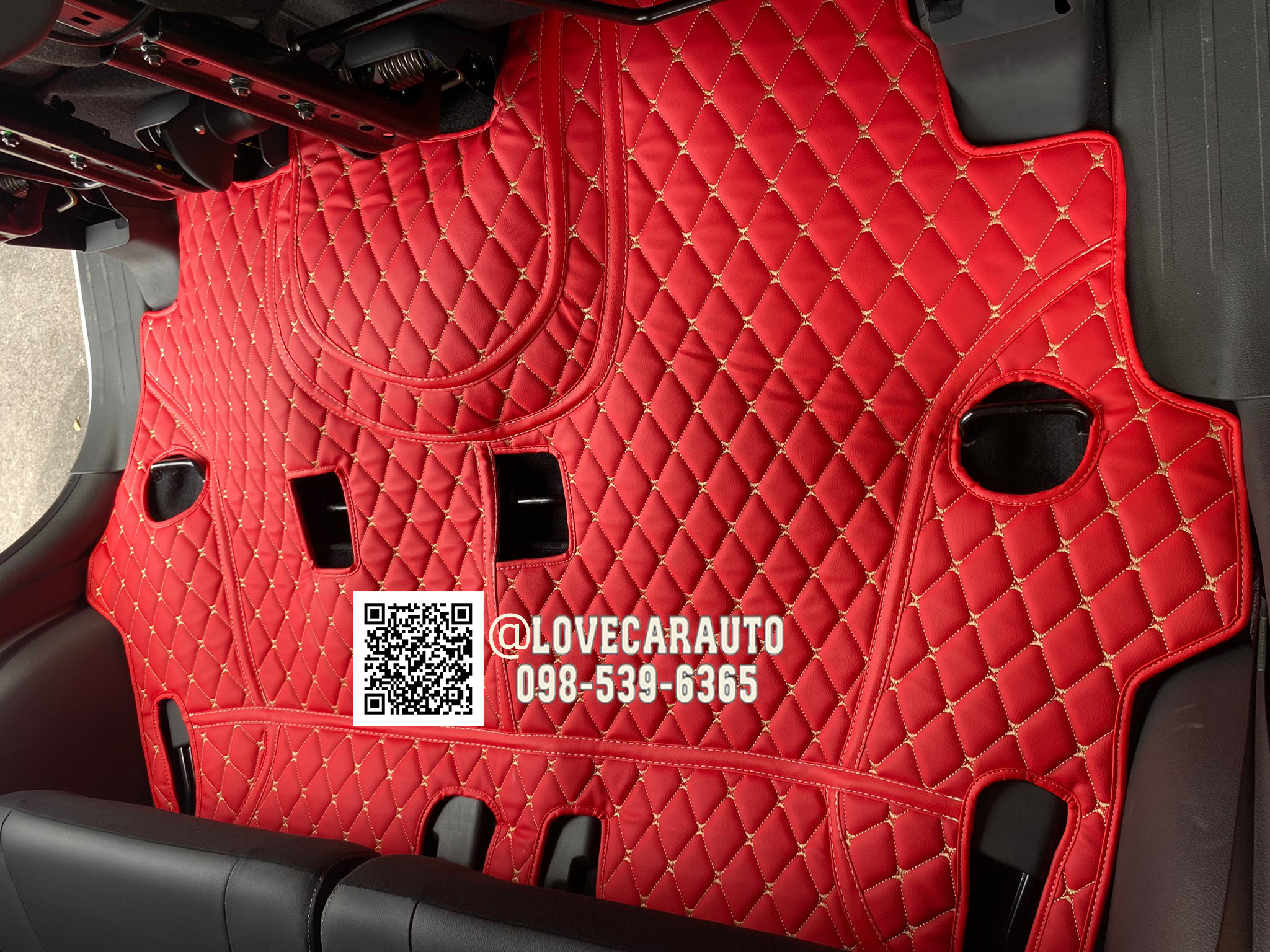 พรมปูพื้นรถยนต์ 6D Mitsubishi Xpander 2022 สีแดงสด