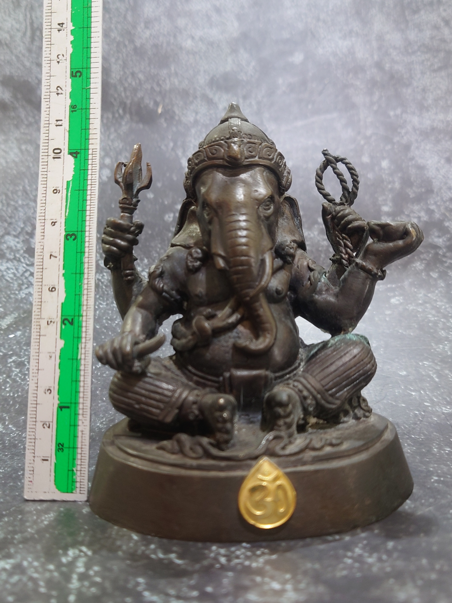 รูปหล่อ พระพิฆเนศ กรมศิลปากร ปี2547 เนื้อโลหะผสม ขนาดบูชาหน้าตัก 3 นิ้ว