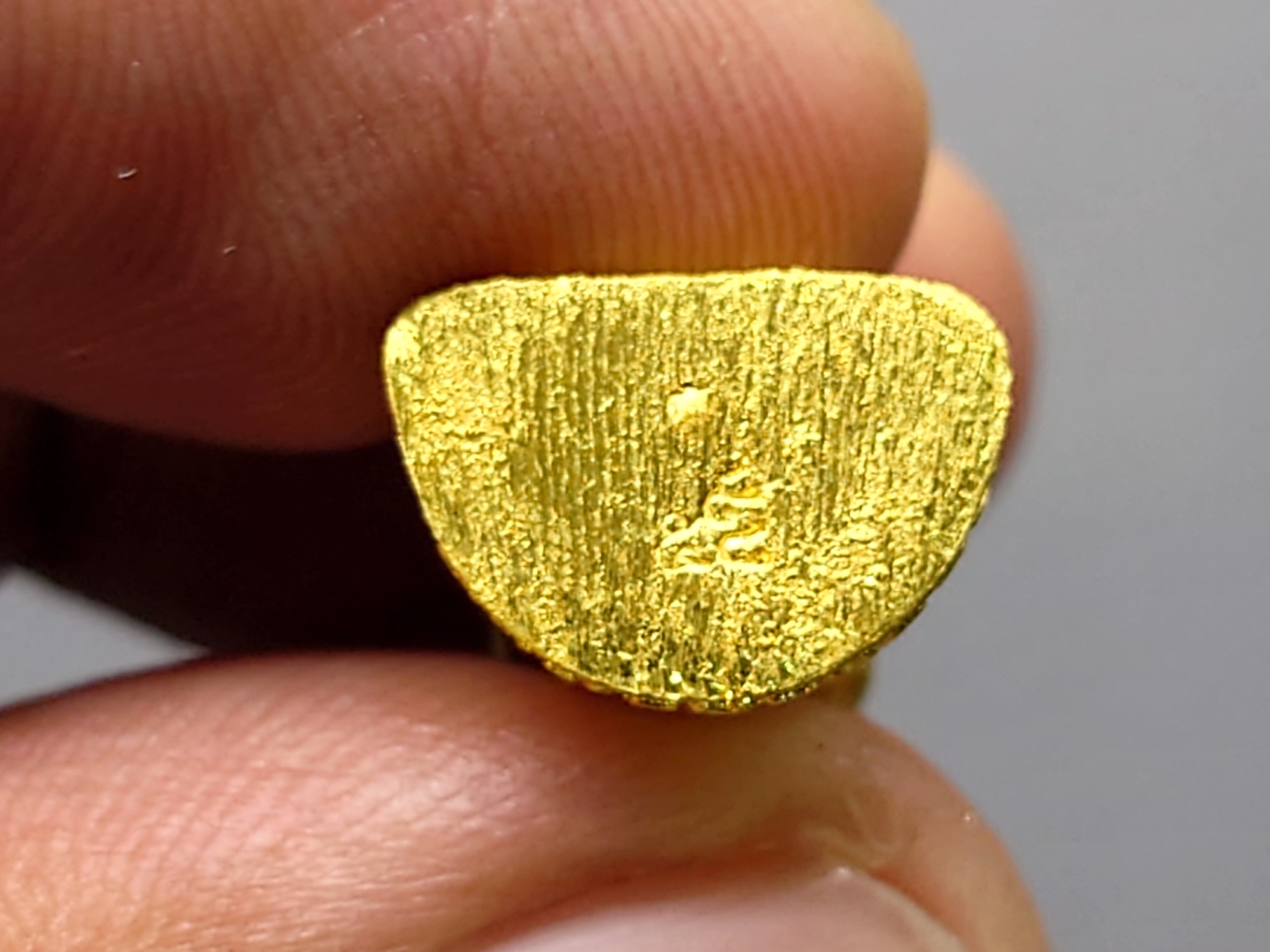 รูปหล่อลอยองค์ พระไพรีพินาศ ญสส ชุดทองคำ รุ่นประวัติศาสตร์ ๘๐ ปี กรมราชทัณฑ์ วัดบวรนิเวศวิหาร พ.ศ.2538 พร้อมกล่องเดิมๆ