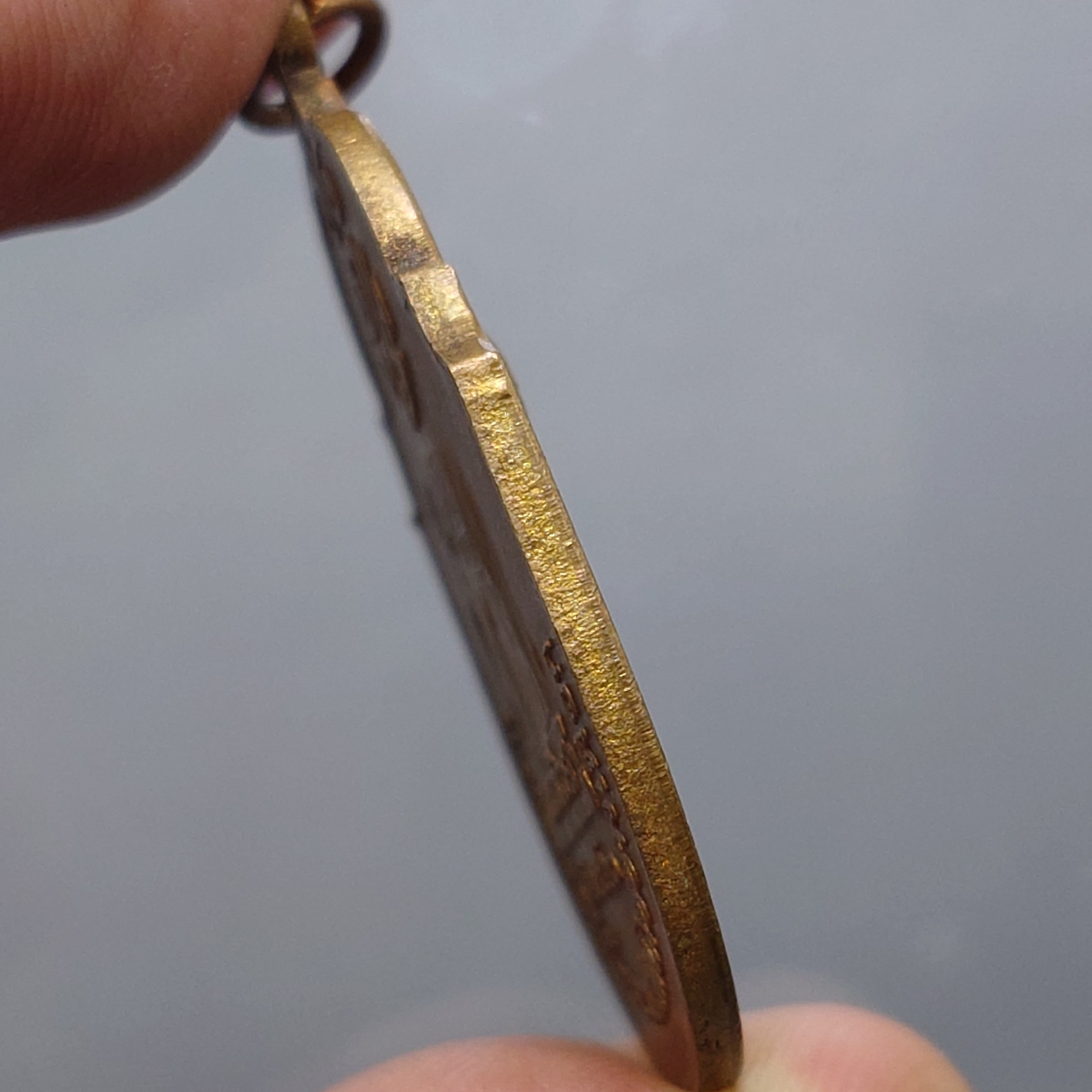 เหรียญที่ระลึกพระราชพิธีขึ้นระวางสมโภชช้างเผือก จ.นราธิวาส เนื้อทองแดง ปี2520 ไม่ผ่านใช้ สภาพสวย รับประกันแท้