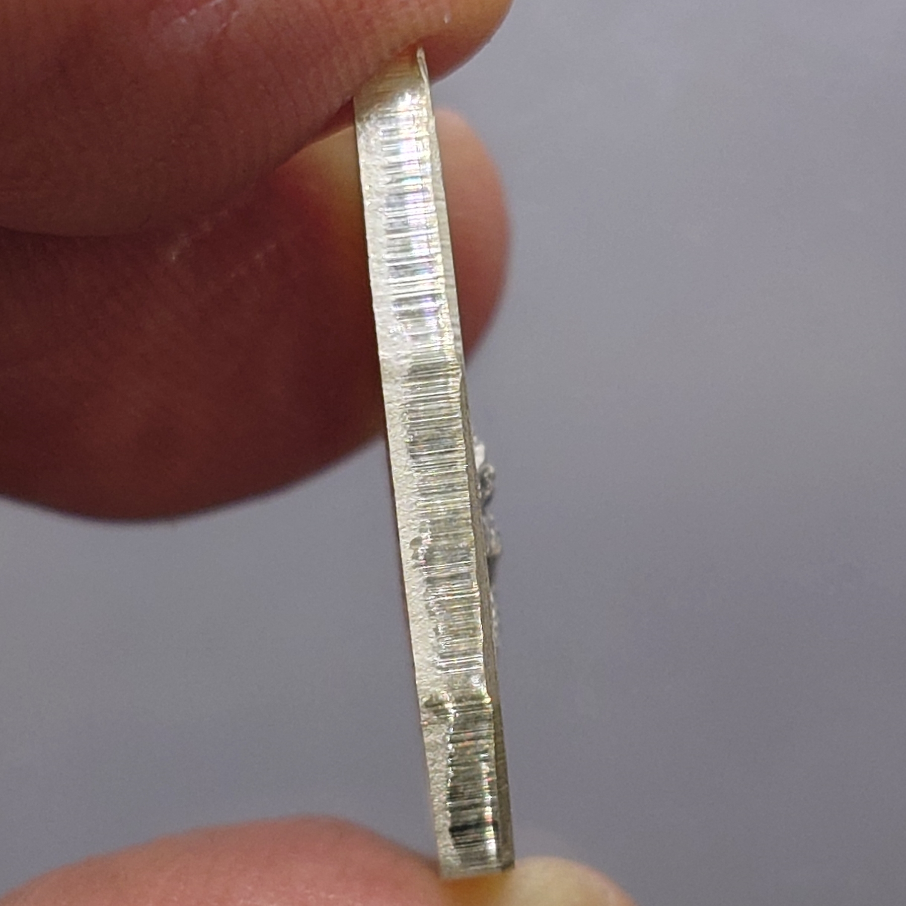 เหรียญกฐินพระราชทาน ครุฑเนรมิตร อาจารย์วราห์ วัดโพธิ์ทอง ปี2562 เนื้อเงิน พร้อมกล่องเดิม