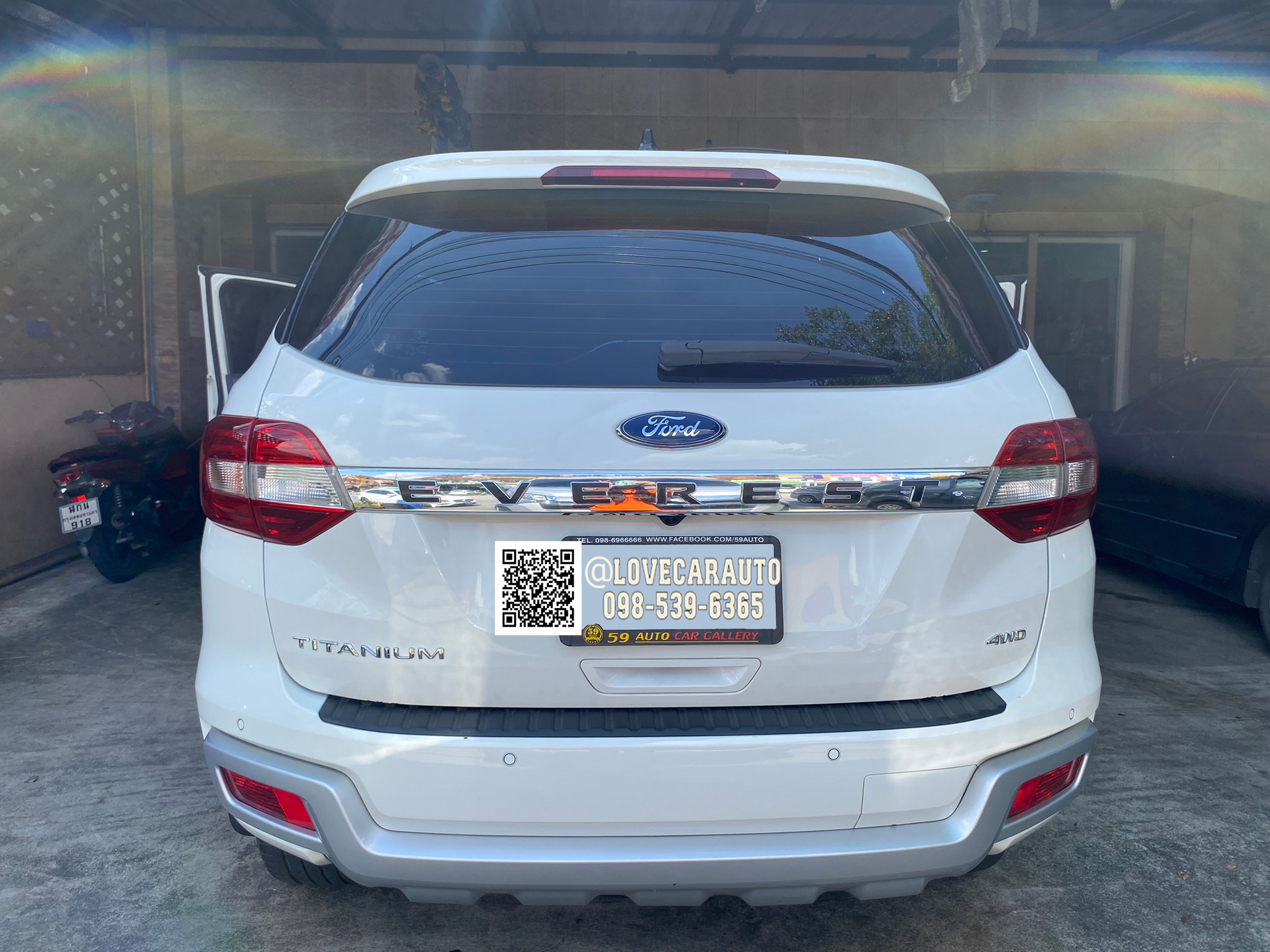 พรมปูพื้นรถยนต์ 7D Ford Everest 2019 สีน้ำตาลเข้ม+ไวนิลสีครีม