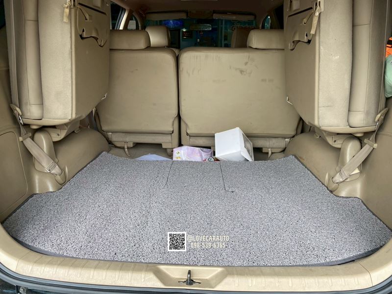 พรมปูพื้นรถยนต์ Toyota Fortuner เก่า ไวนิลเทา