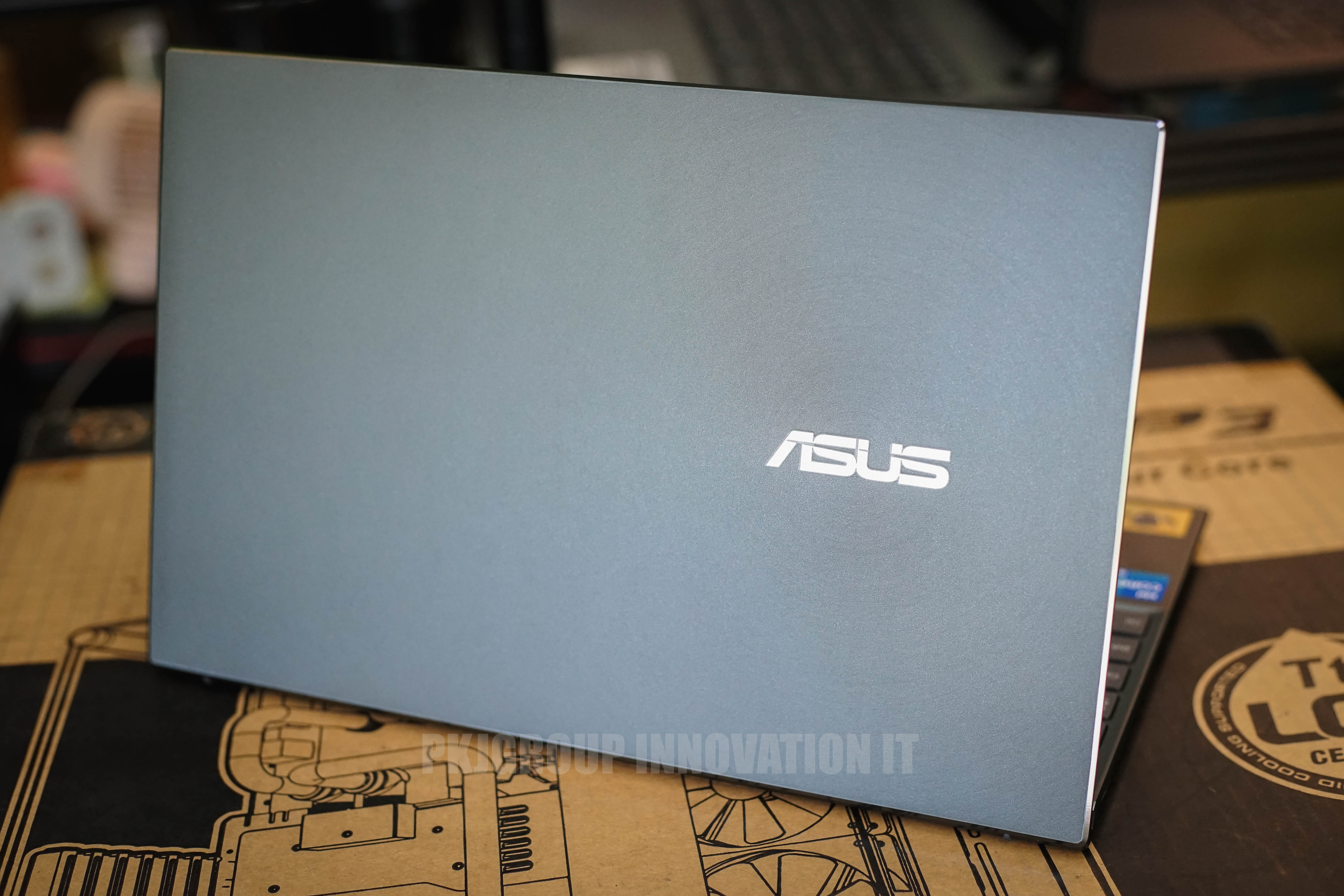 โน๊ตบุ๊คทำงานมือสอง Asus Zenbook i5-1135G7 RAM 8 GB SSD 512 GB