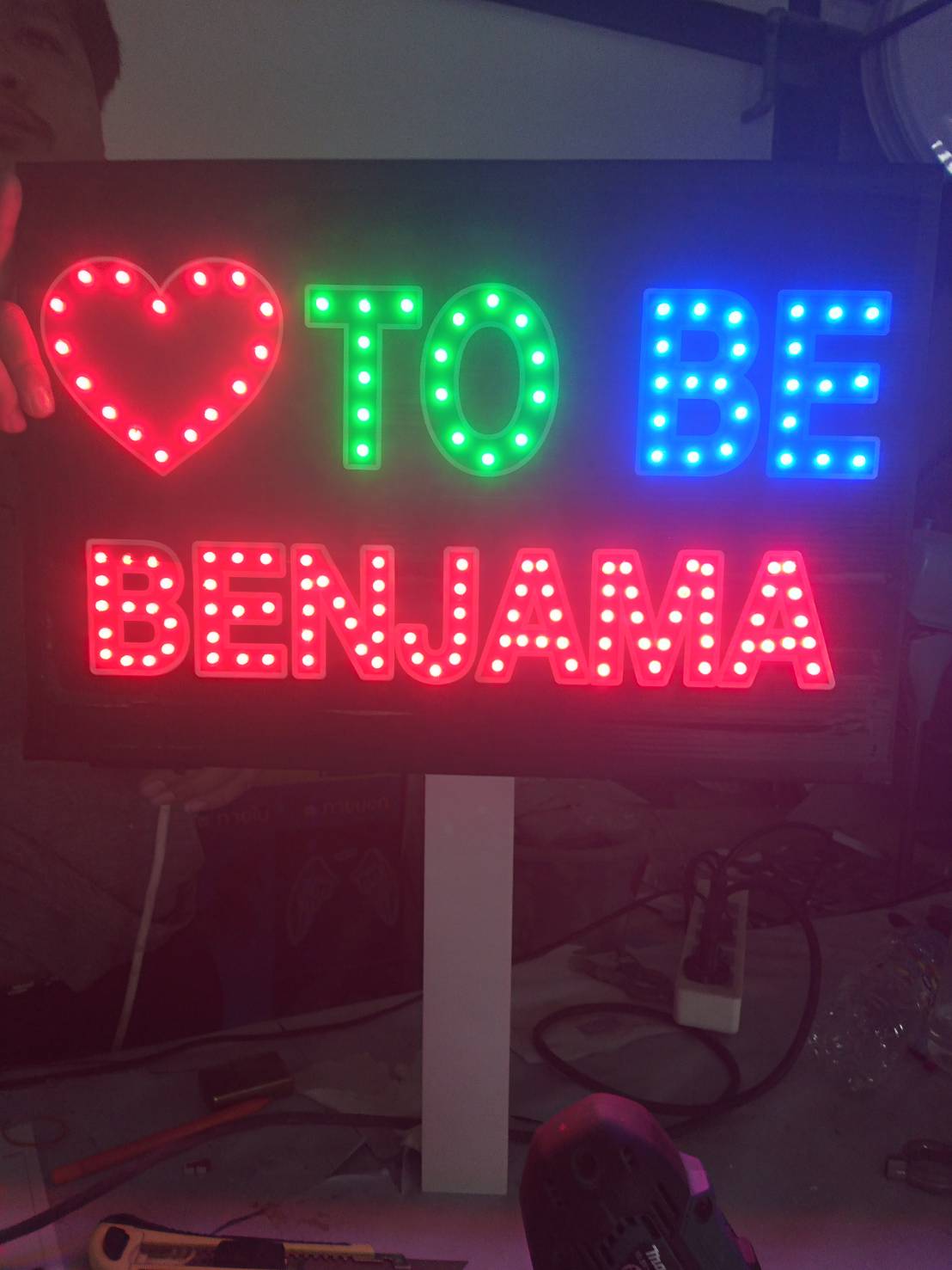 ป้ายไฟเชียร์ งานBENJAMA