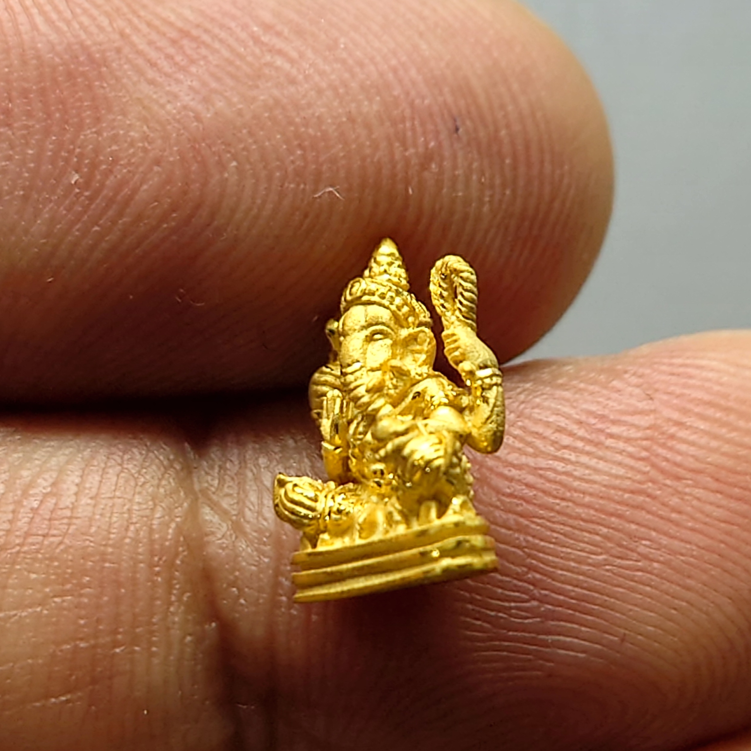 พระพิฆเนศ เนื้อทองคำแท้ รุ่นอุดมโชคโภคทรัพย์ วัดโสธรวราราม พ.ศ.2550 พร้อมกล่องเดิม