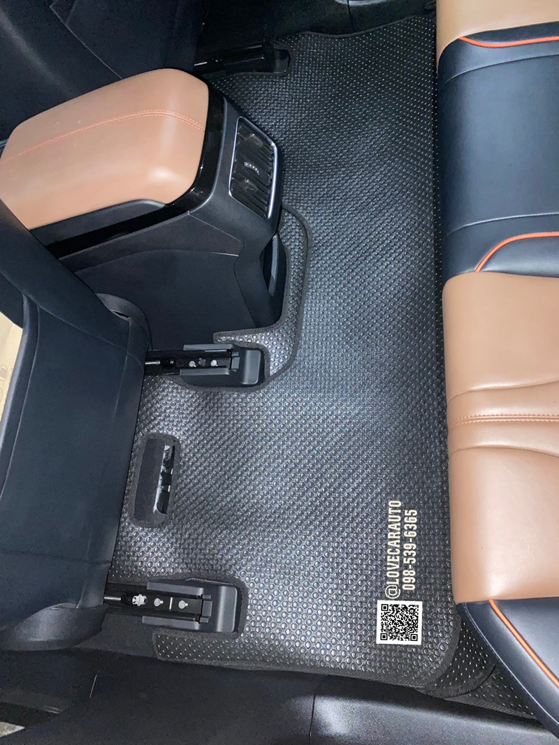 พรมปูพื้นรถยนต์ BYD Sealion 6 กระดุมเล็ก pvc ดำ