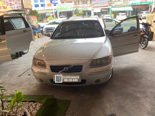 พรมปูพื้นรถยนต์ Volvo S60 2006 สีน้ำตาลเข้ม