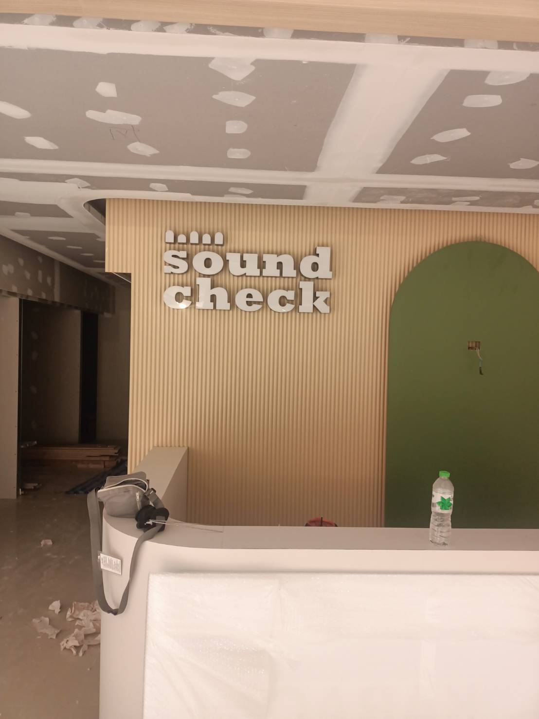 ป้ายไฟตัวอักษรแอลอีดี งานSOUND CHECK