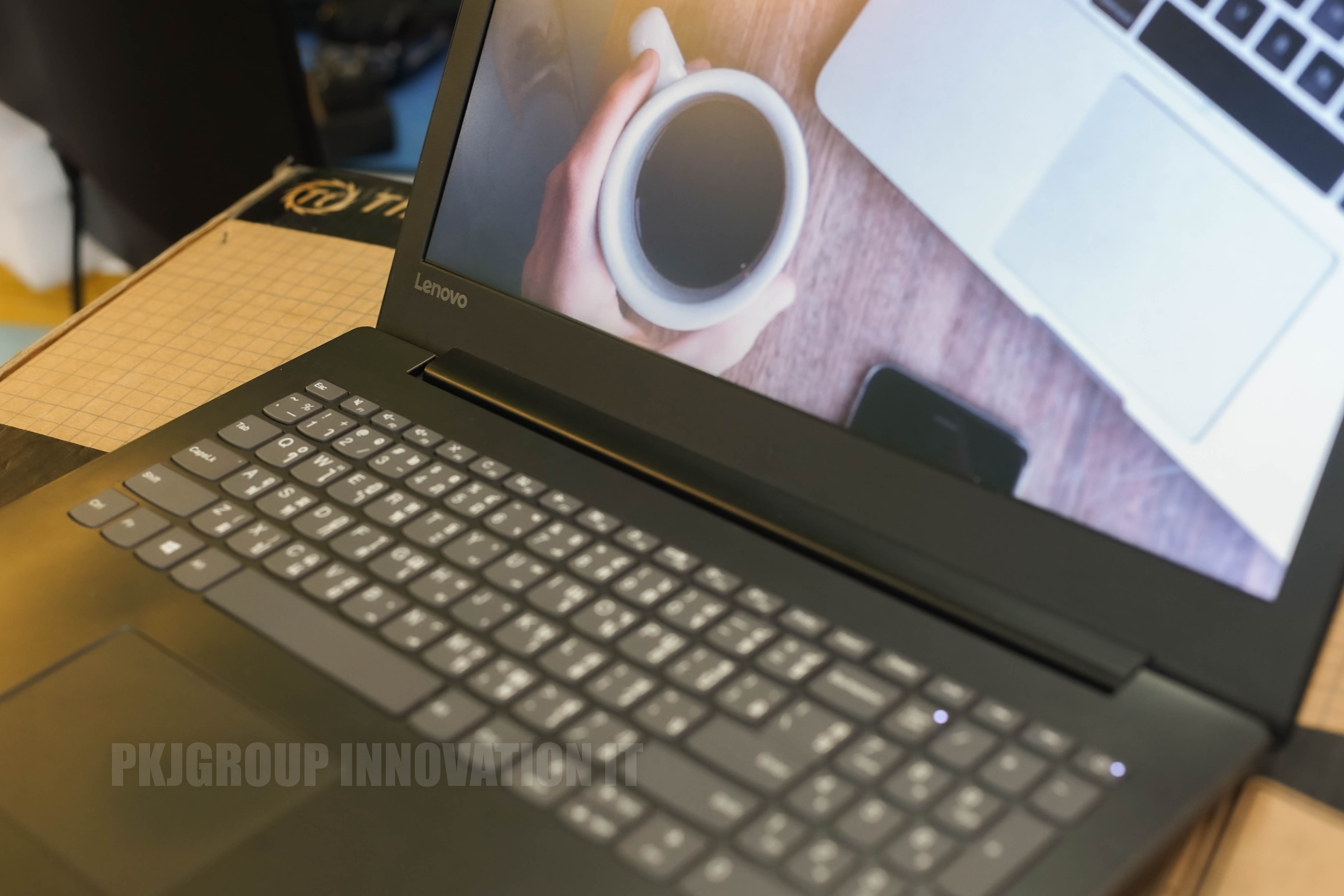 โน๊ตบุ๊คทำงานมือสอง Lenovo ideapad 330-151KB 81DC00STTA i3-7130U RAM 4 GB SSD 120 GB