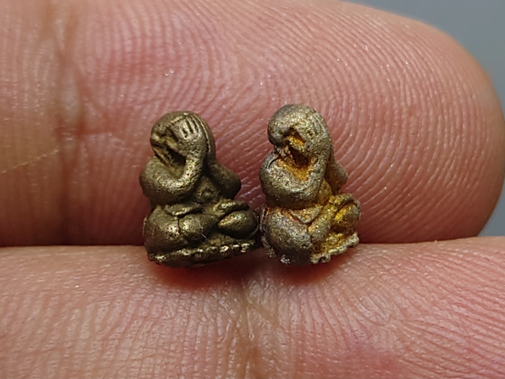 พระปิดตาเจริญลาภ เนื้อเงิน-นวะโลหะ ญสส สมเด็จพระสังฆราชฯ วัดบวรนิเวศวิหาร ปี 2538 พร้อมกล่องเดิม