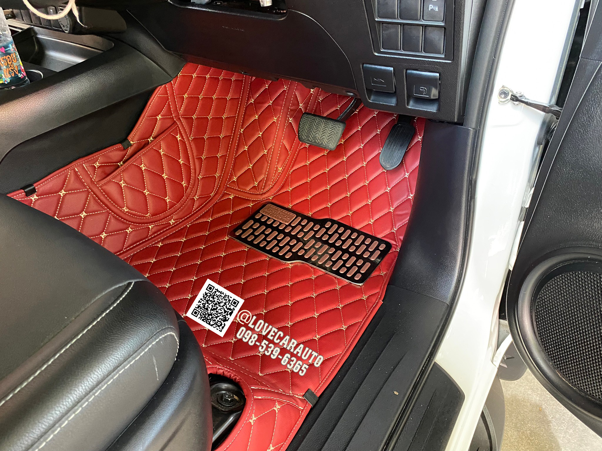 พรมปูพื้นรถยนต์ 6D Toyota Revo 4Door 2022 สีแดงไวน์