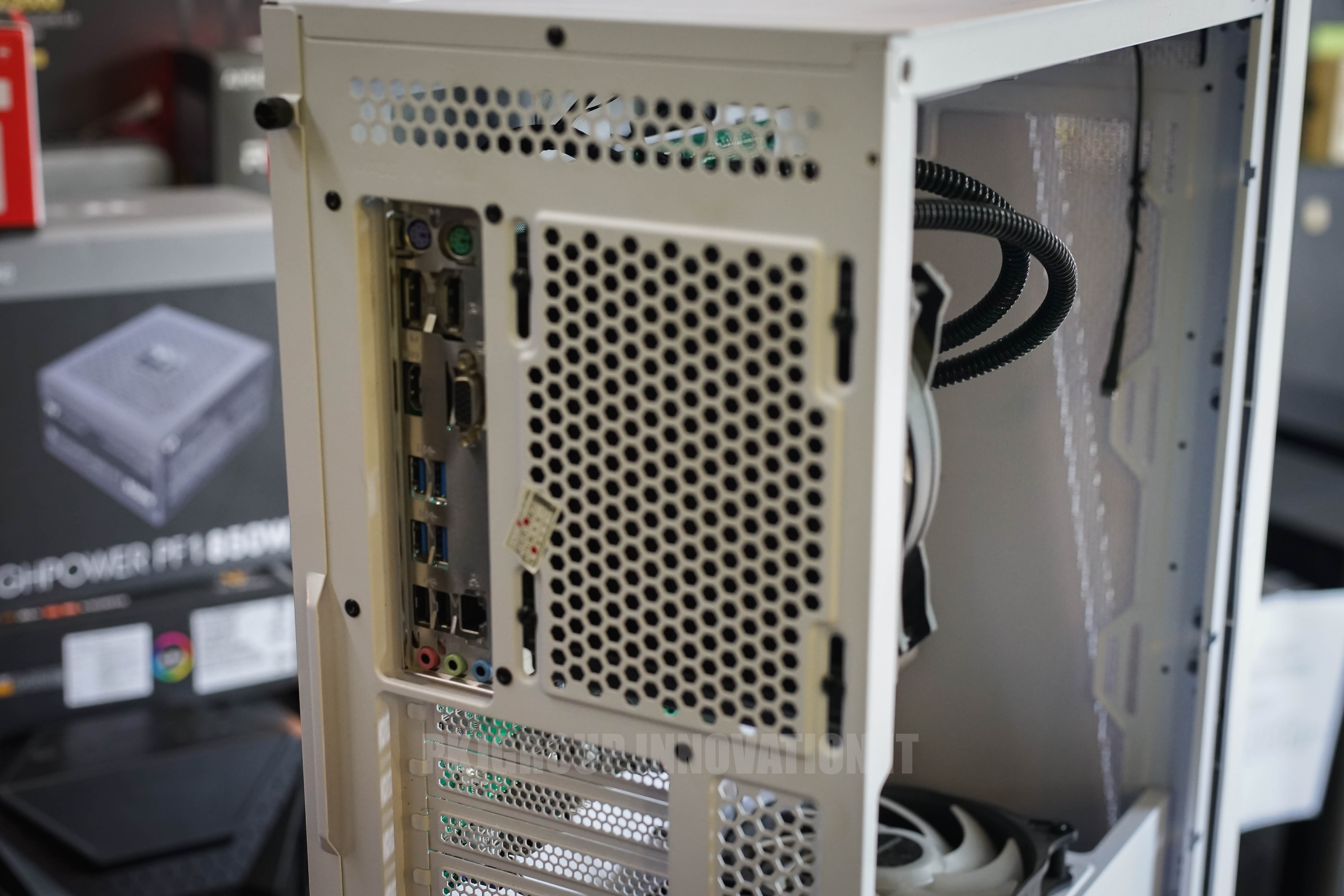 คอมประกอบมือสอง i7-10700k Asus Pro B460M-C RAM 16 GB SSD M.2 WD Black 1 TB