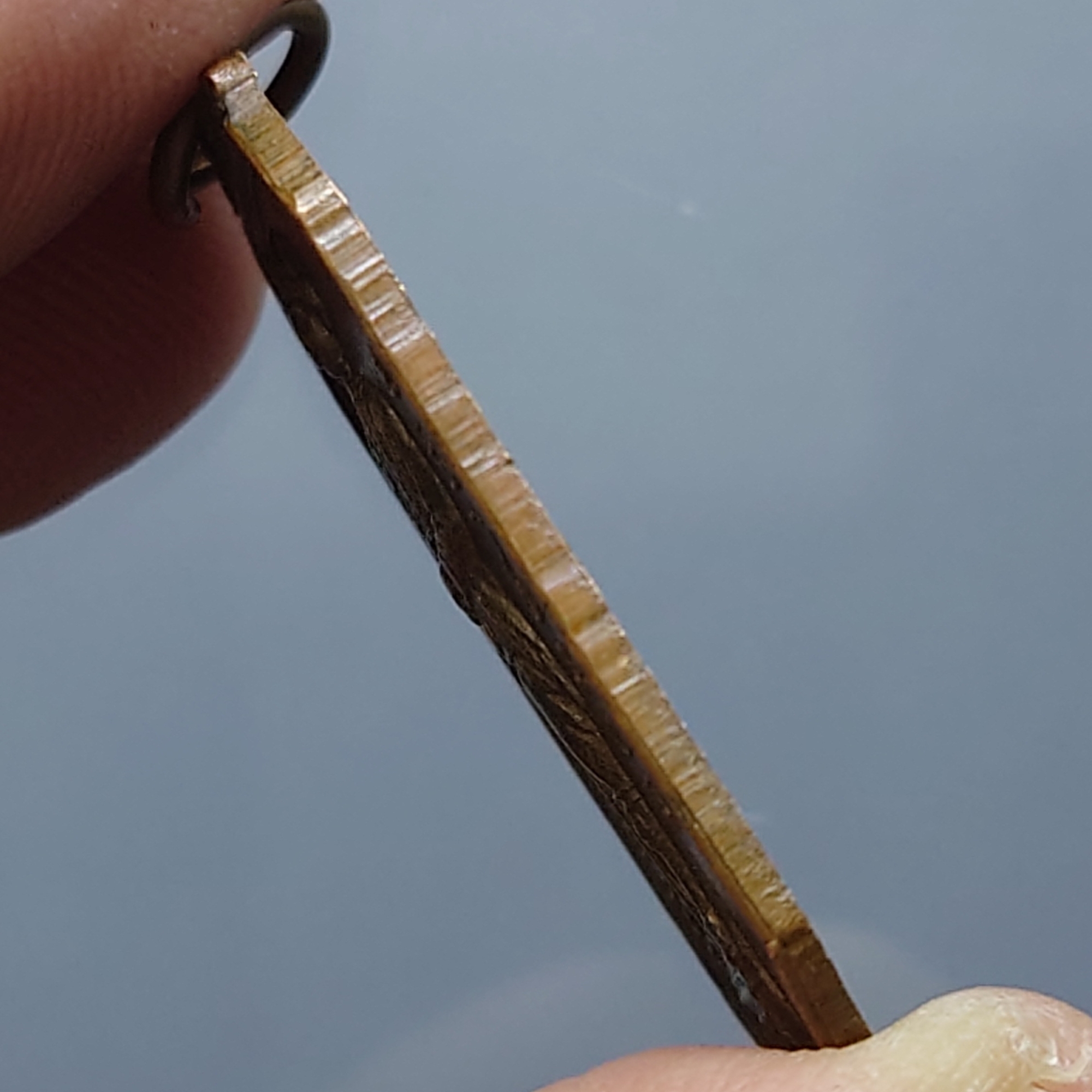 เหรียญสมเด็จพระเจ้าตากสินมหาราช (หลวงปู่โต๊ะ ร่วมปลุกเสก) สร้างขึ้นแจกเป็นที่ระลึกในงานหล่อพระบรมรูป ณ สวนพุทธบูชา (อาศรมบางมด) เขตธนบุรี กทม พ.ศ. 2504