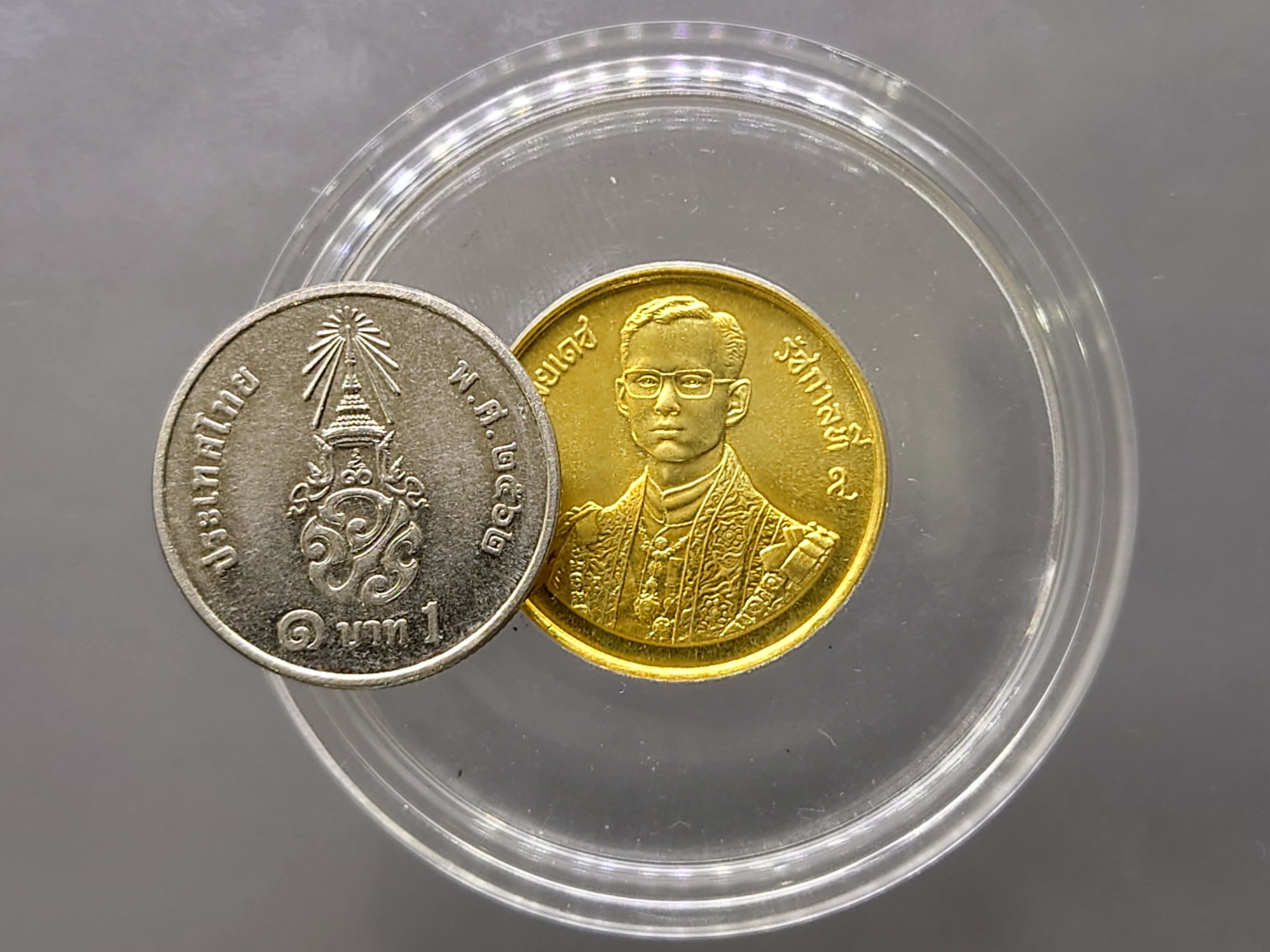 เหรียญทองคำ 3000 บาท (หนัก 2 สลึง) ที่ระลึก 60 พรรษา รัชกาลที่9 พ.ศ.2530 วาระหายาก จำนวนผลิตน้อย