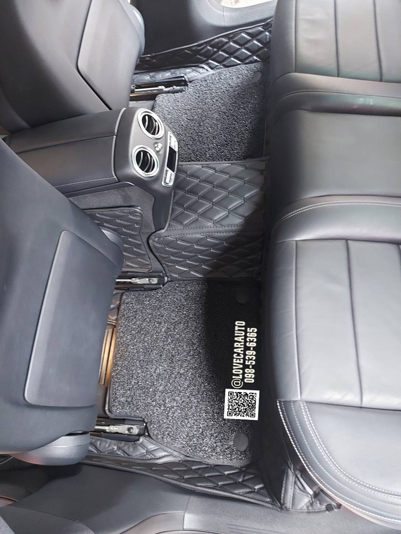 พรมปูพื้นรถยนต์ Benz E350e W213 สีดำด้ายดำ + ไวนิลสีดำ