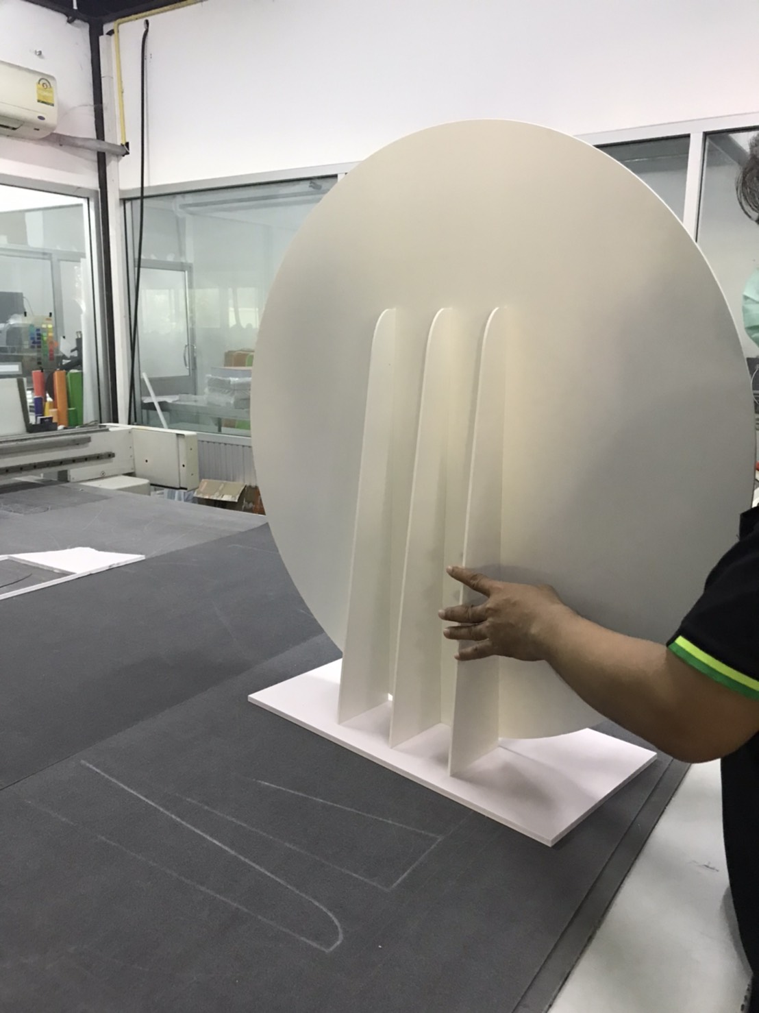 งานป้ายตั้งสแตนดี้บนโต๊ะ ป้ายสแตนดี้พลาสวูด งาน B AUTOHAUS THE 360 AUTO SERVICES