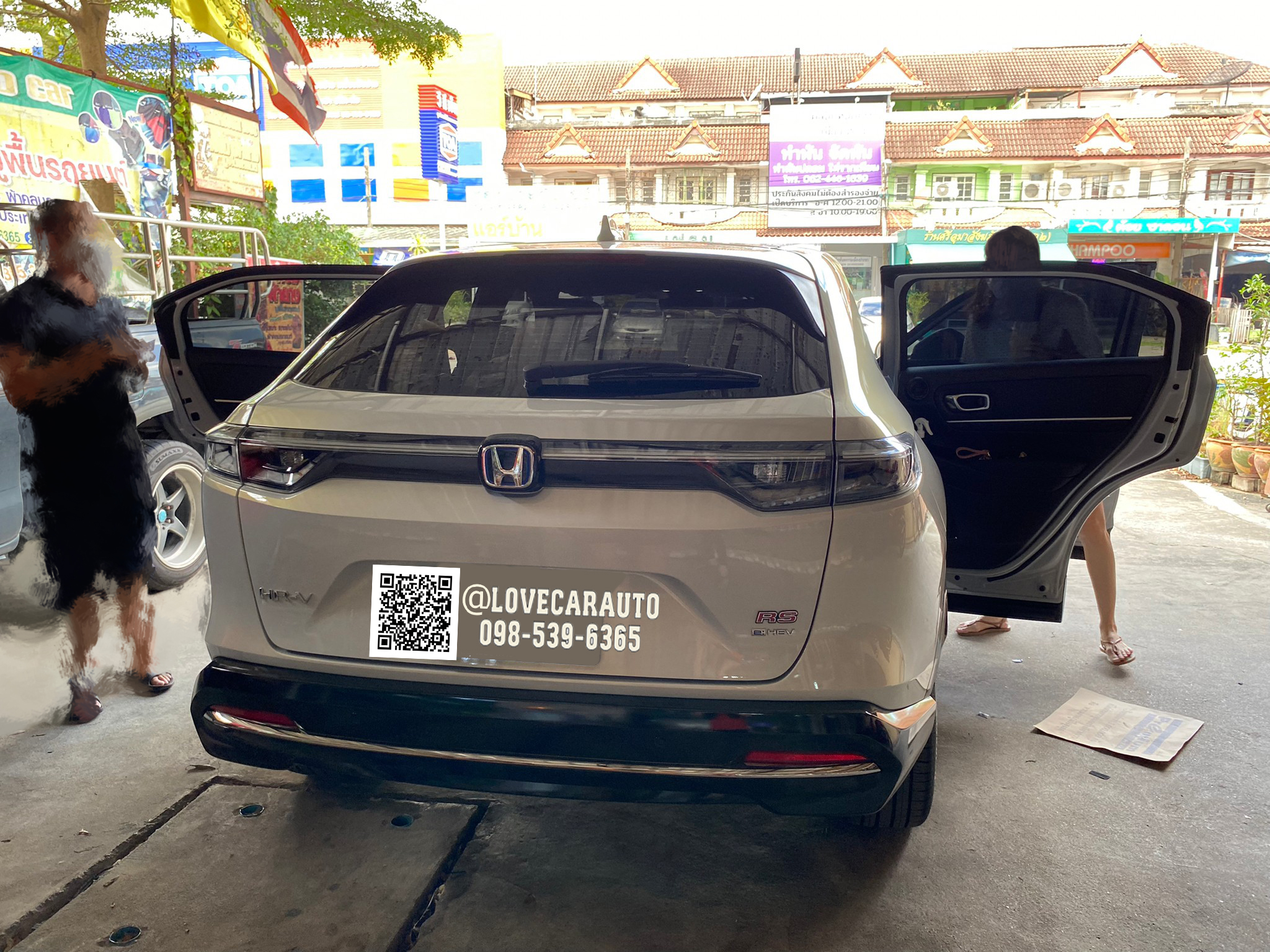 พรมกระดุม PVC Honda HRV 2022 ลายกระดุมเล็กสีเทา