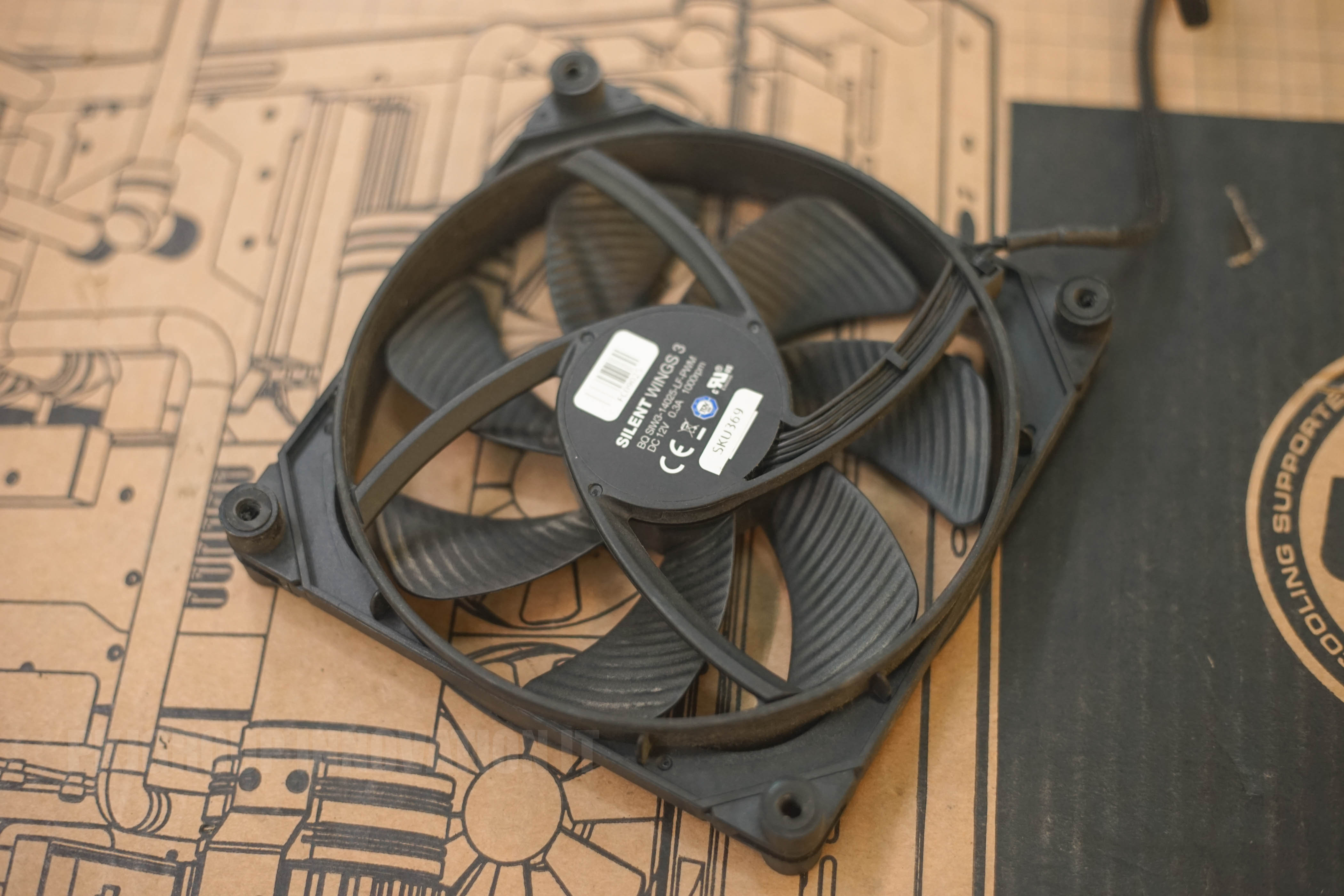 พัดลมคอมมือสอง 14 CM Be Quiet SILENT WINGS 3