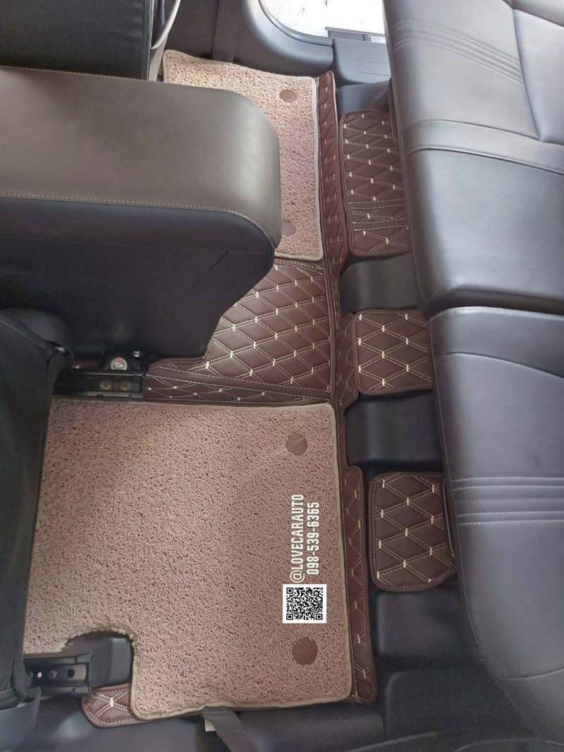พรมปูพื้นรถยนต์ mitsubishi xpander 2023 พรมvvip สีกาแฟ + ไวนิลครีม