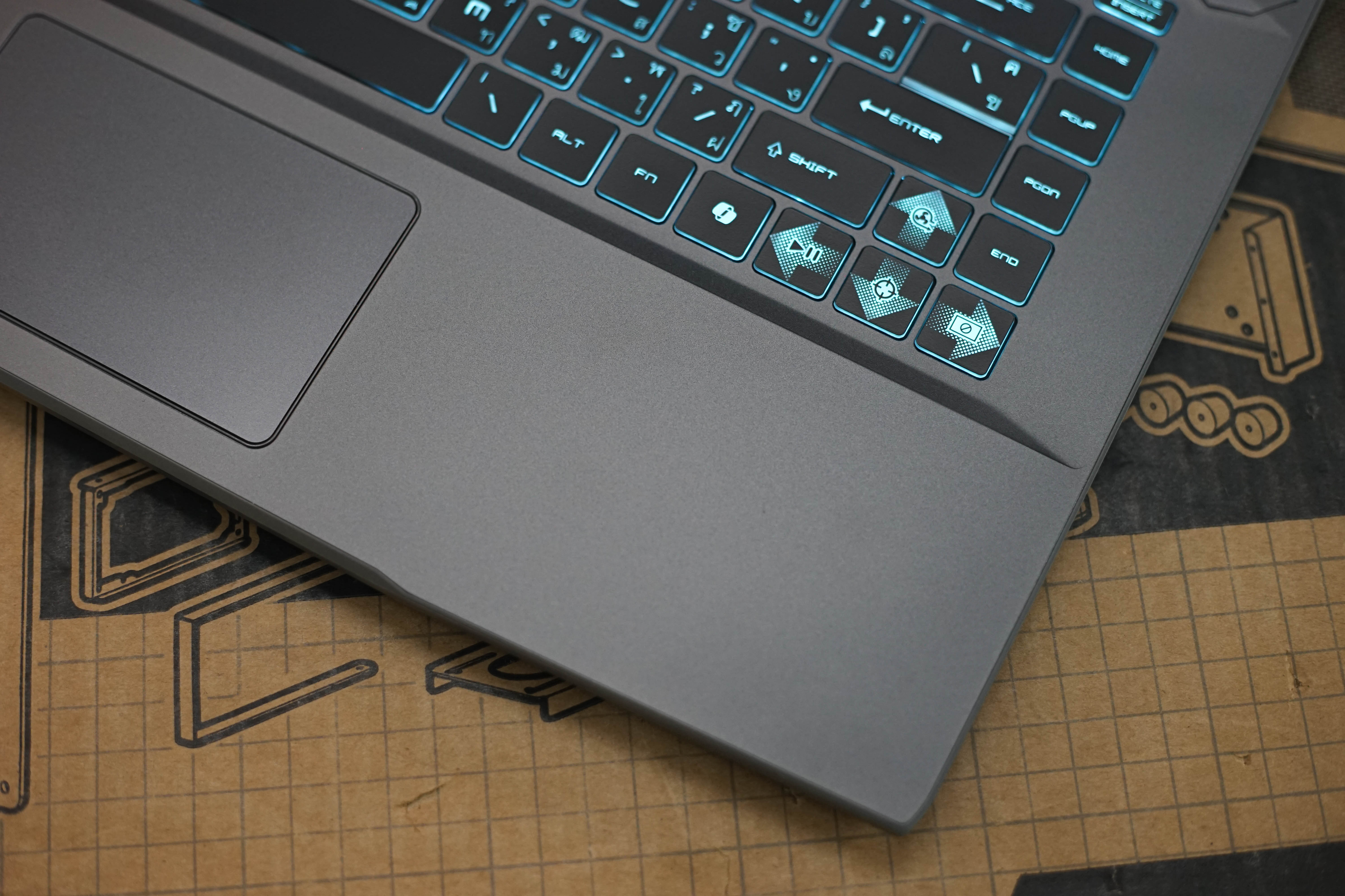 โน๊ตบุ๊คเล่นเกมมือสอง MSI THIN 15 B12UC-1426TH i5-12450H RAM 8 GB M.2 512 GB RTX3050 จอ 15.6"144Hz