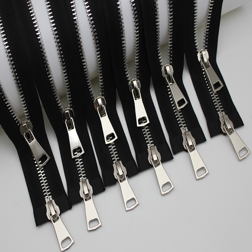 ซิปโลหะ No.8 ยาว 120cm Metal Zipper