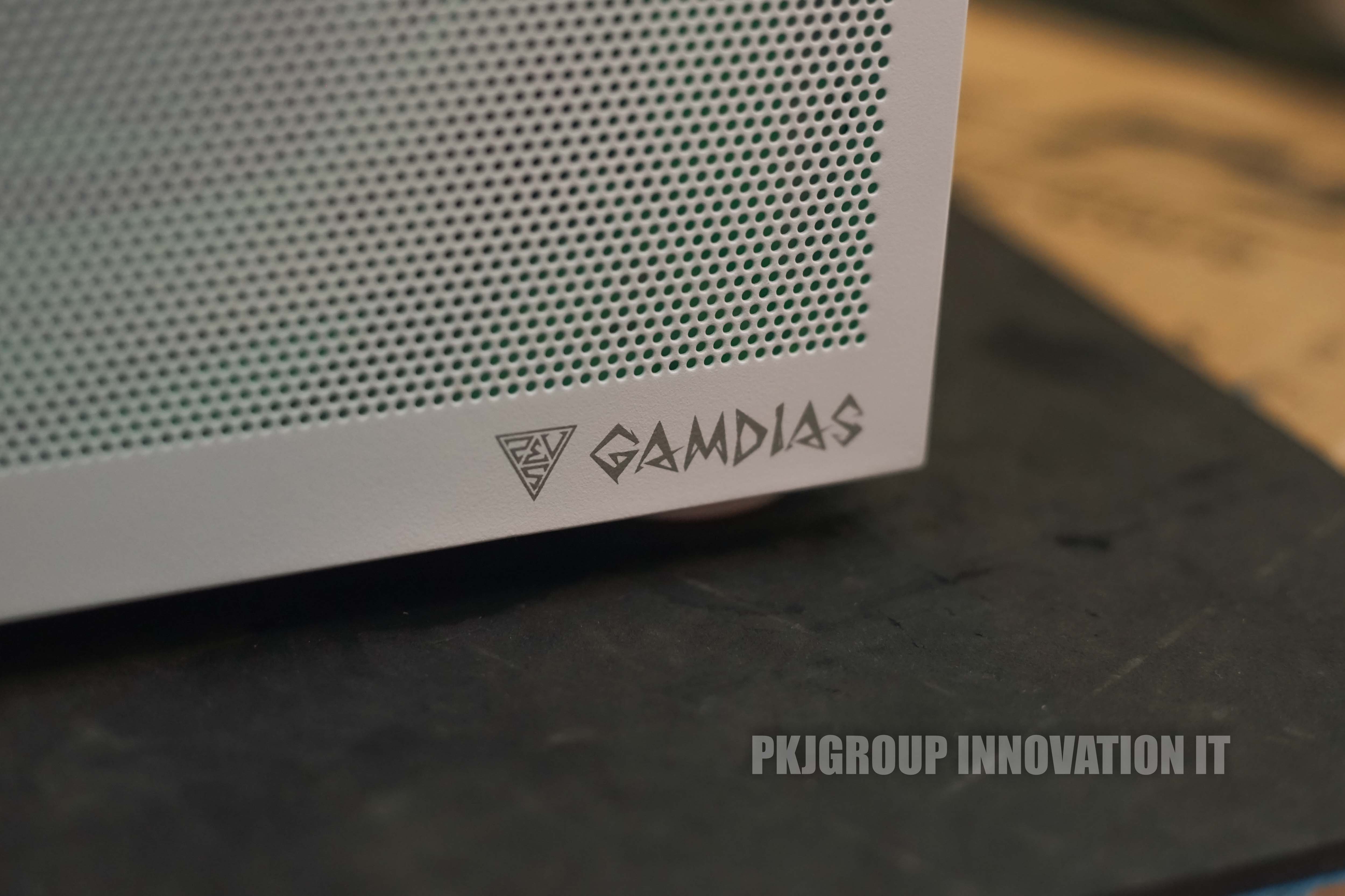 คอมเล่นเกมมือสอง i7-14700F RAM 32 GB m.2 512 GB RTX4070 Super เคสสวย ประกันยาวๆ