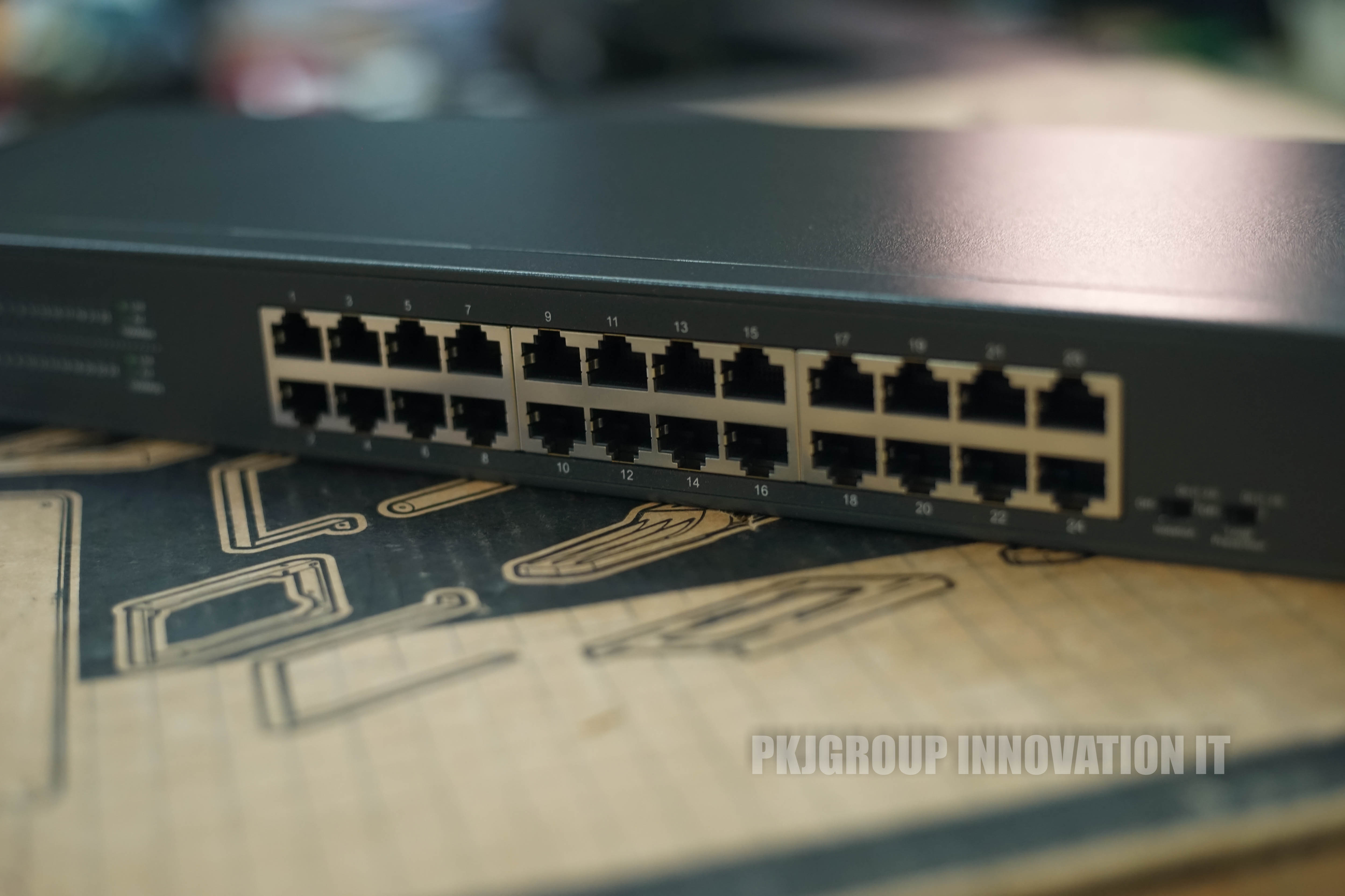 TP-Link TL-SG1024 HUB 24-Port Gigabit Rackmount Switch(17)