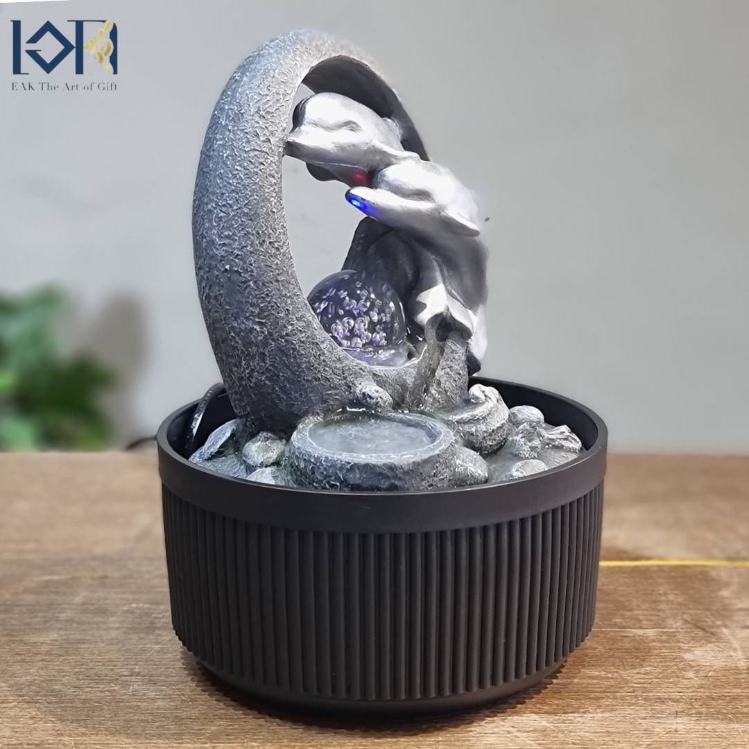 น้ำพุน้ำล้นตั้งโต๊ะ รุ่นปลาโลมาสีเงินรหัส7241233L น้ำตกเสริมฮวงจุ้ยตกแต่งบ้าน ของขวัญมงคลขึ้นบ้านใหม่ เปิดร้านใหม่