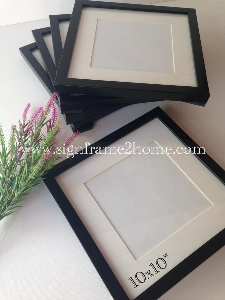 กรอบรูป ขนาด 10x10" พร้อมใส่โฟโต้เม้าบอร์ด