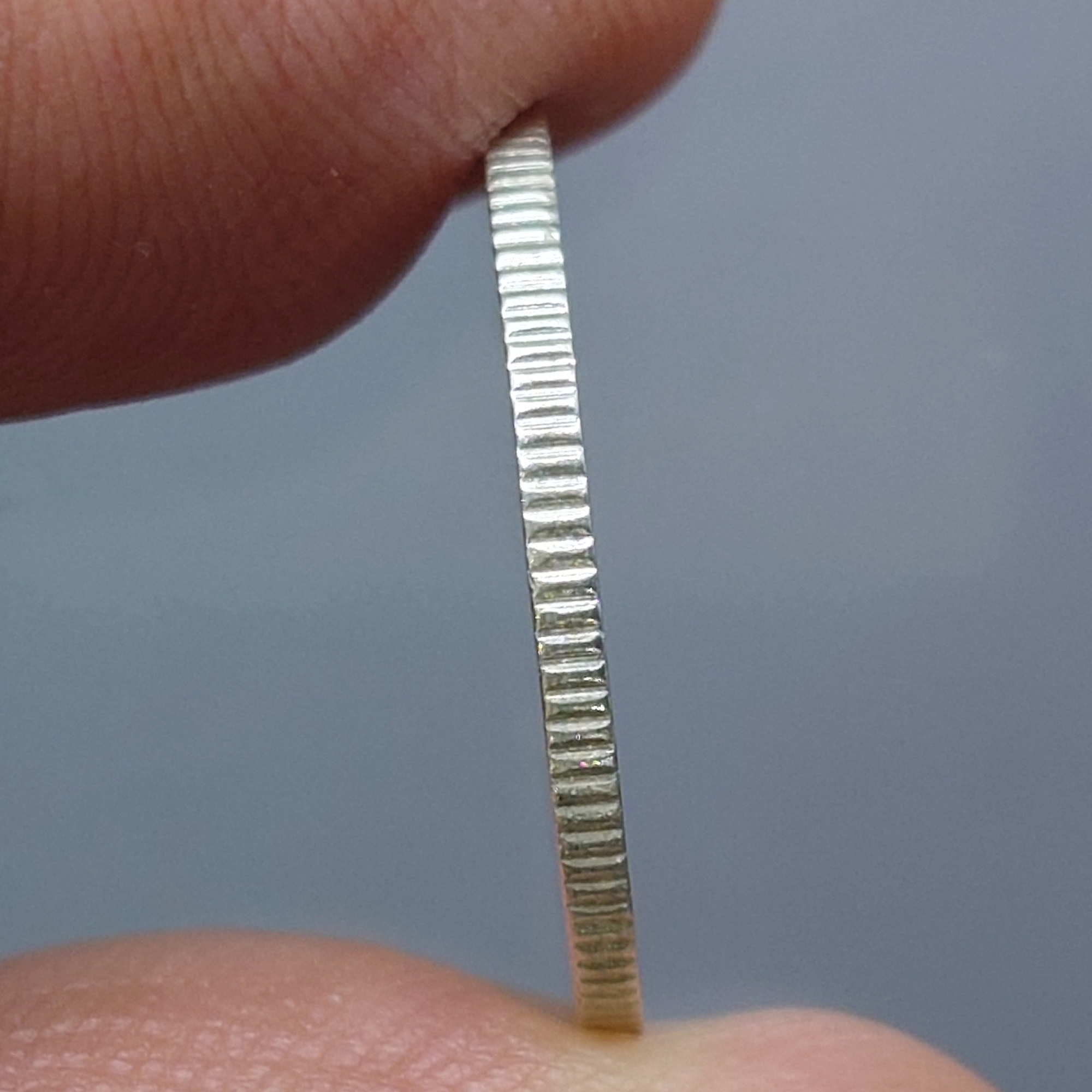 เหรียญเงิน 25 สตางค์ พระบรมรูป - ตราช้างทรงเครื่อง รัชกาลที่7 พ.ศ.2472 ผ่านใช้