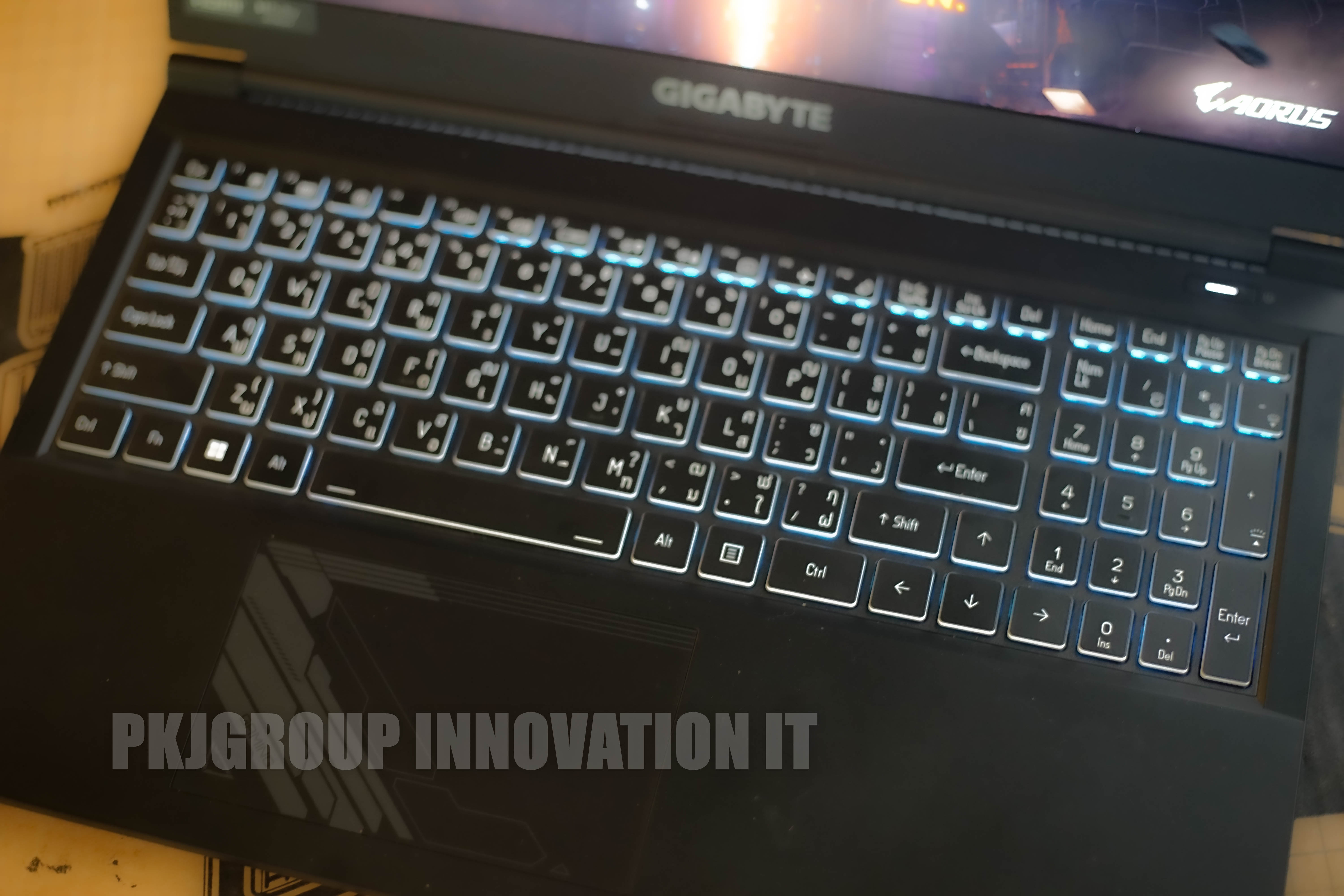 โน๊ตบุ๊คเล่นเกมมือสอง Gigabyte G5 KF5-H3TH393KH i7-13620H RAM 16 GB M.2 512 GB RTX4060