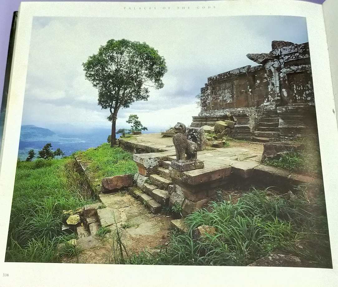 PALACES OF THE GODS : KHMER ART & ARCHITECTURE IN THAILAND