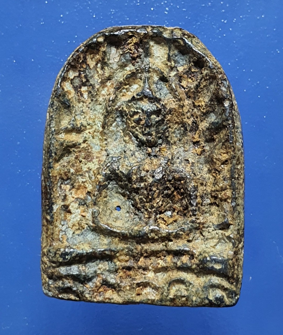 พระซุ้มกอ เนื้อตะกั่ว กำแพงเพชร 帕颂扣（富贵佛)