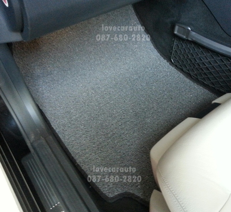 พรมดักฝุ่นไวนิลปูพื้นในรถยนต์ Benz E250 W212