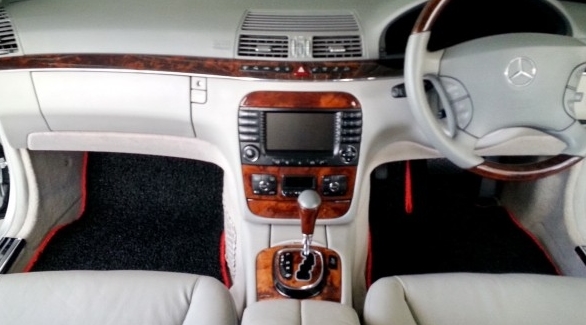 โรงงานผลิตพรมรถยนต์ Mercedes Benz S-Class 280 W220