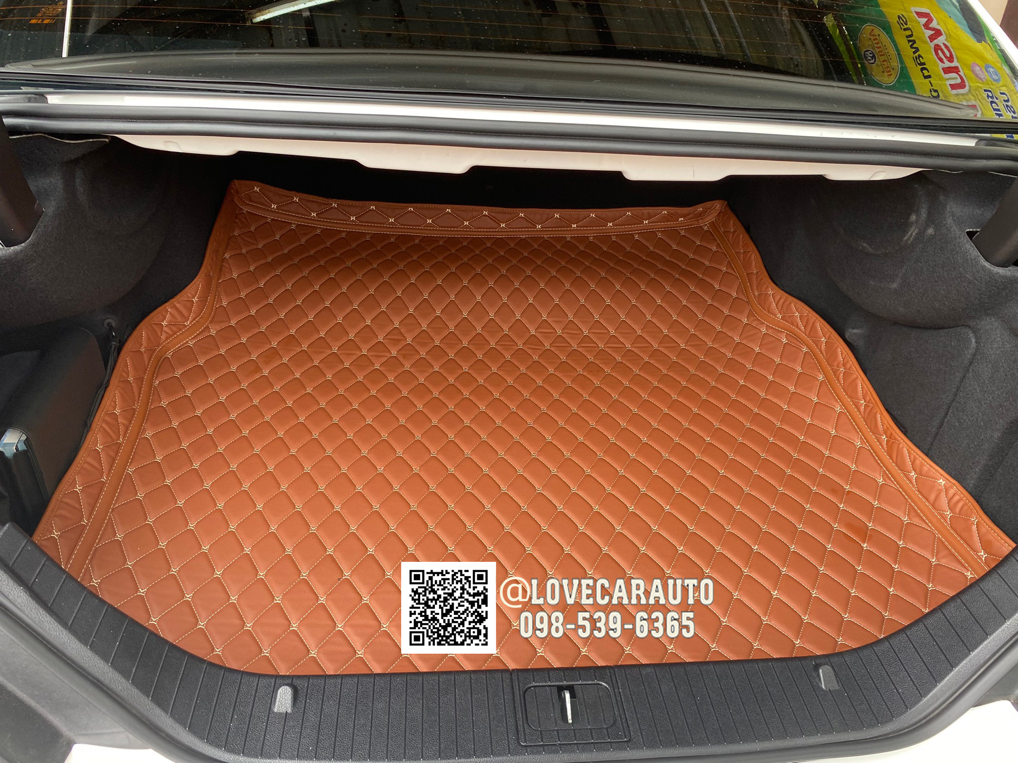 พรมปูพื้นรถยนต์ พรม6D Benz CLS250 w218 สีน้ำตาลเข้ม