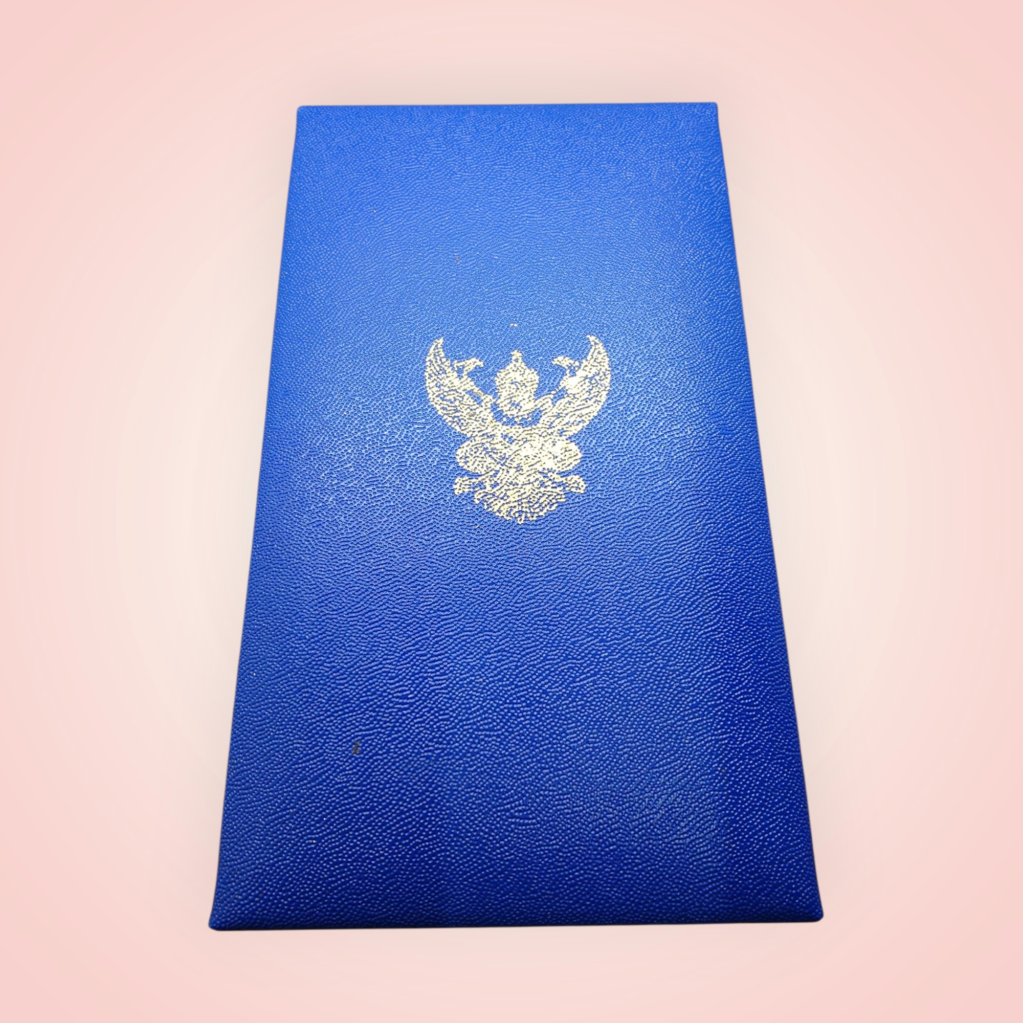 เหรียญเงินมงกุฎไทย (ร.ง.ม.) หลัง จปร ชั้นที่ ๗ พร้อมแพรแถบ และกล่องเดิม แบบชาย