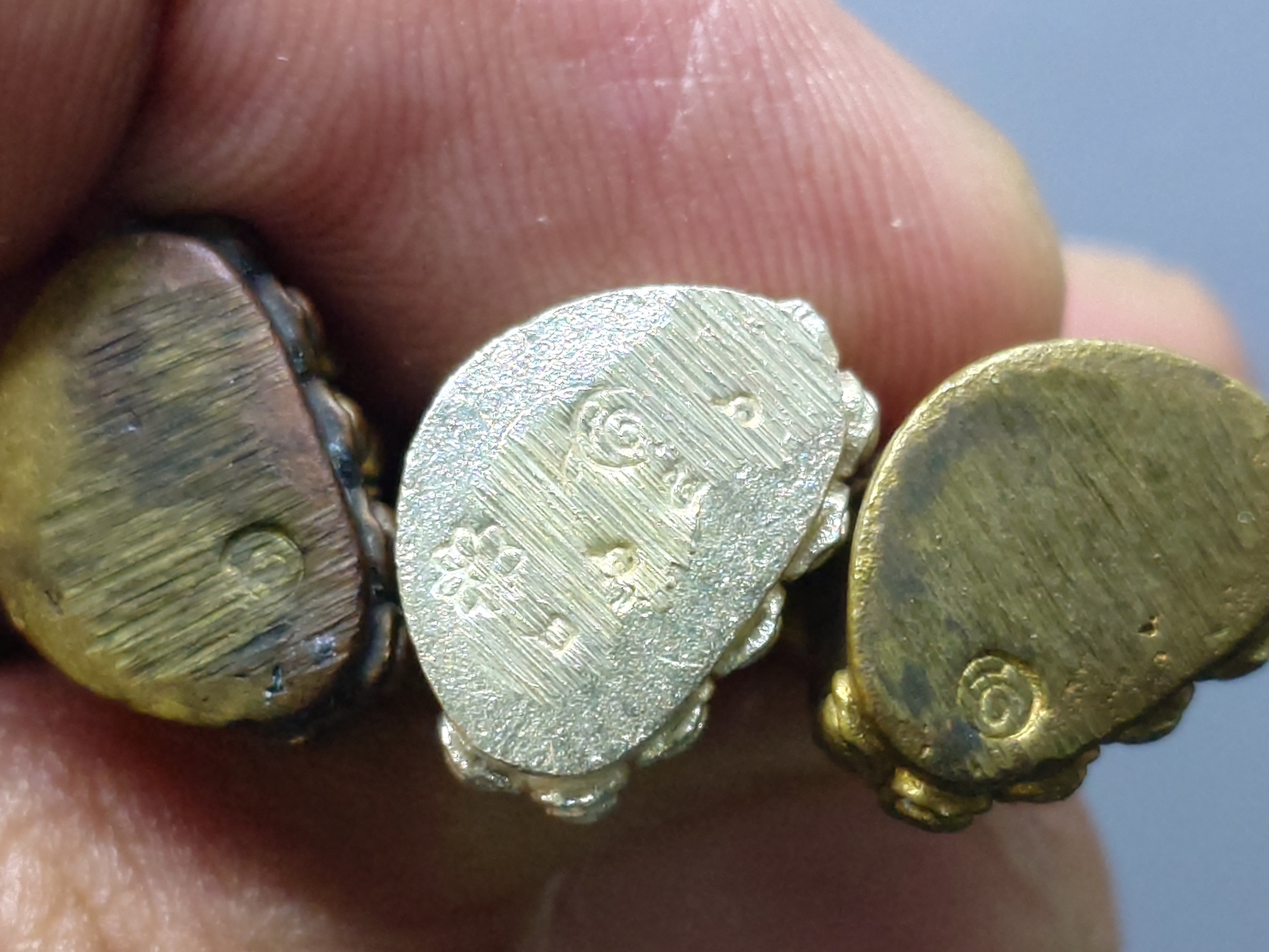 พระชัยวัฒน์ ตั๊กม้อ (ชุด3 เนื้อ เงิน นวะโลหะ สัมฤทธิ์) ปลุกเสก 2 พิธีใหญ่ 2 แผ่นดินไทย - จีน วัดสุทัศนฯ - วัดกวงซิ่ว ปี2537 พร้อมกล่องเดิม