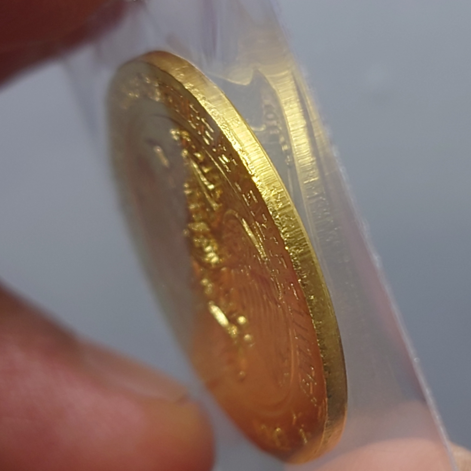 เหรียญที่ระลึก คุ้มเกล้า เนื้อ นวะกาหลั่ยทอง (ชุดแจก กรรมการ) หายาก สภาพสวย พ.ศ. 2522