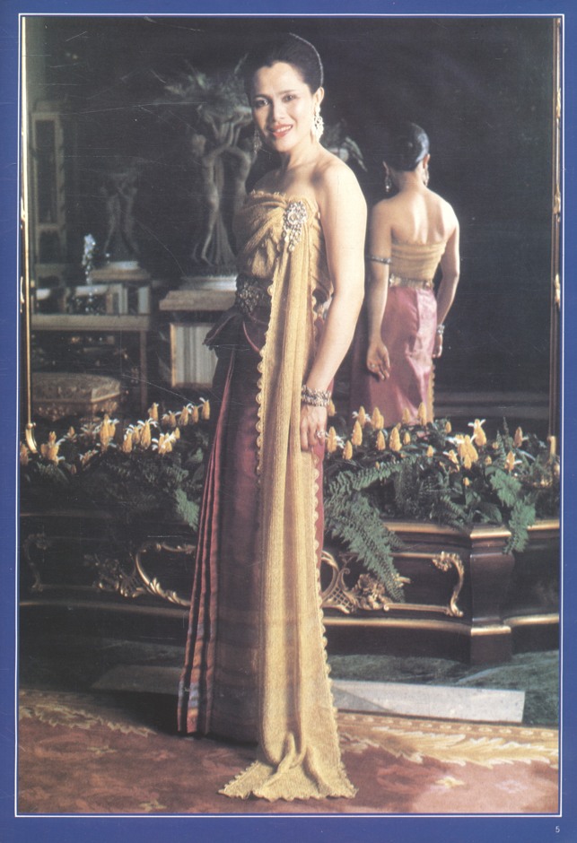 เอกลักษณ์สตรีไทย ORIGINALITY OF THAI LADIES โรงเรียนสอนตัดเสื้อระพี