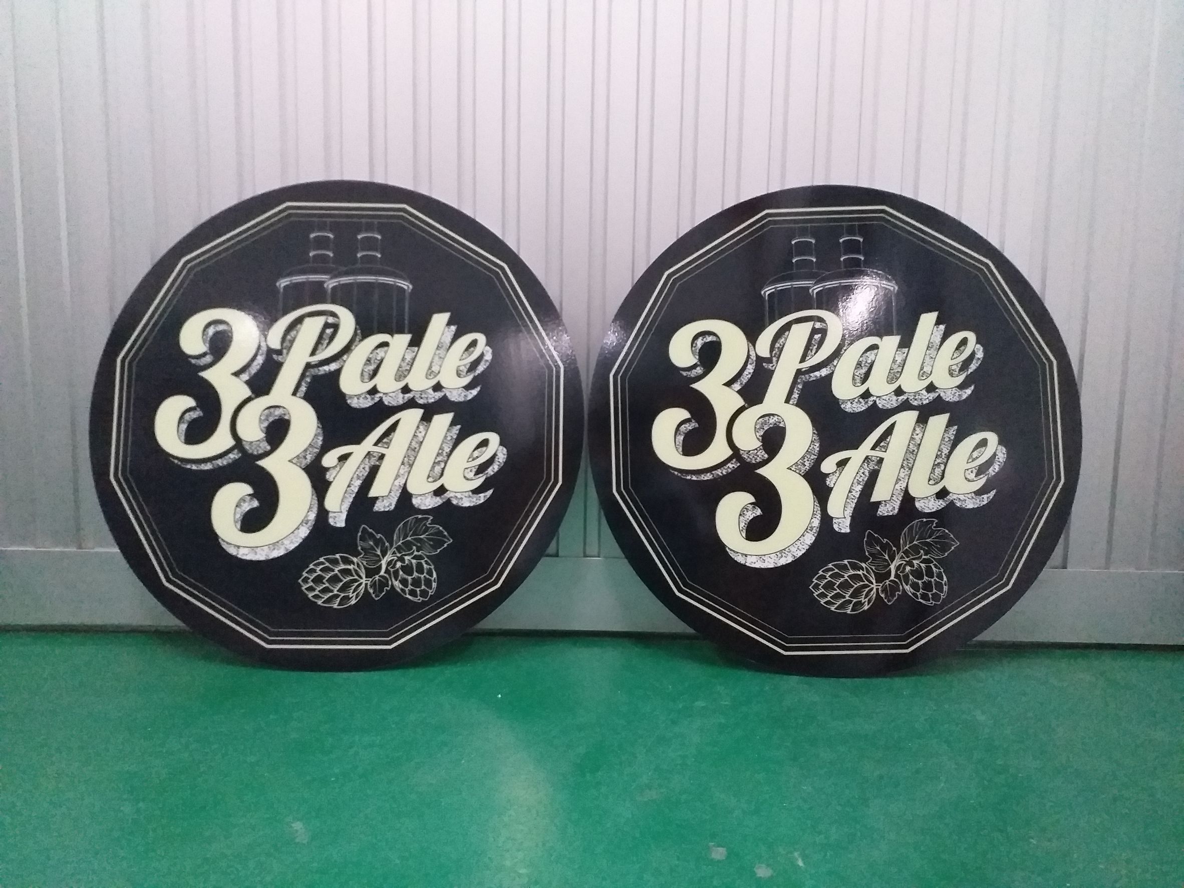 รับทำป้ายอะคริลิค ป้ายอะคริลิค ป้ายร้านเบียร์ 3PALE 3ALE