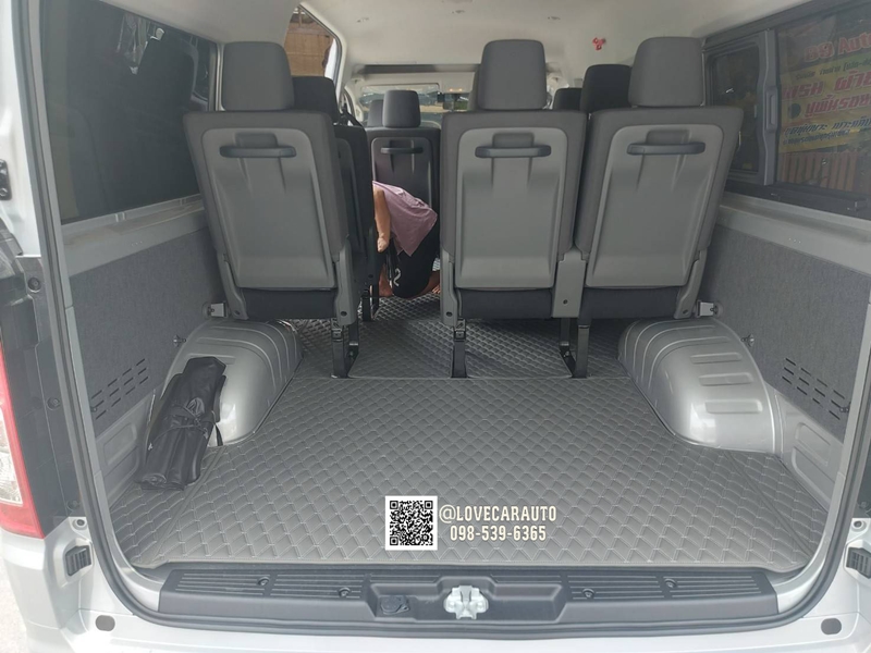 พรมปูพื้นรถยนต์ toyota commuter 2023 พรมvvip สีเทาด้ายเทา
