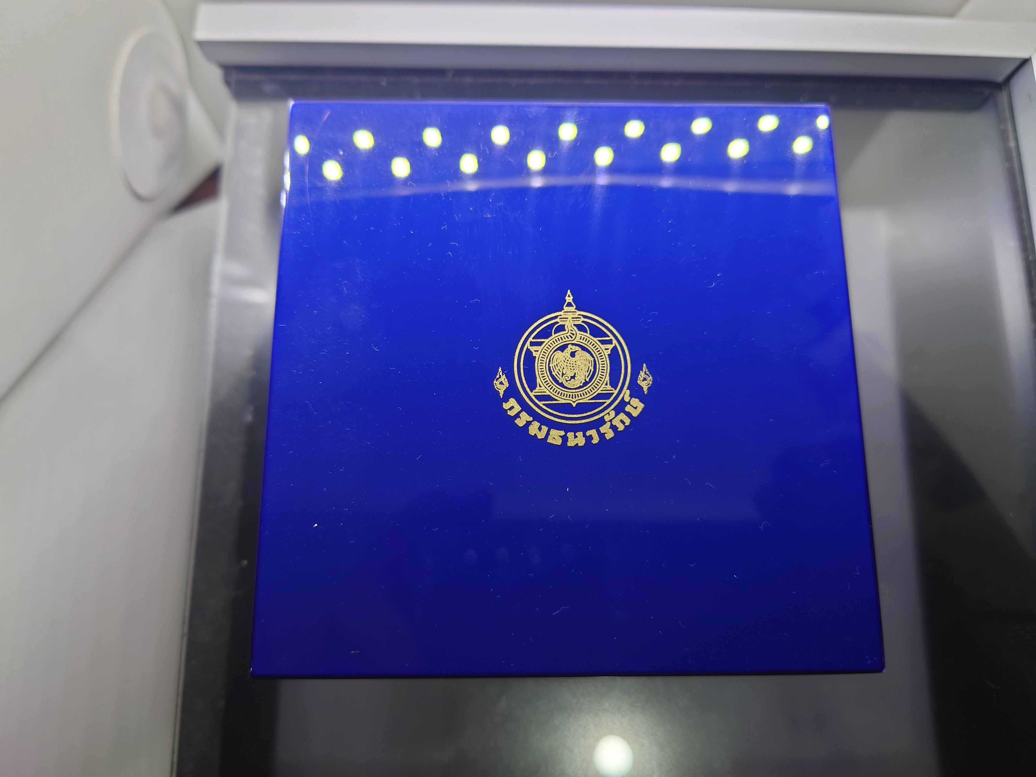 เหรียญทองคำขัดเงา (ทอง 99.9%) เหรียญ 2000 บาท ที่ระลึก ช้างไทย (ช้างแม่ลูก) พร้อมกล่องเดิม สร้างน้อย หายาก พ.ศ.2558