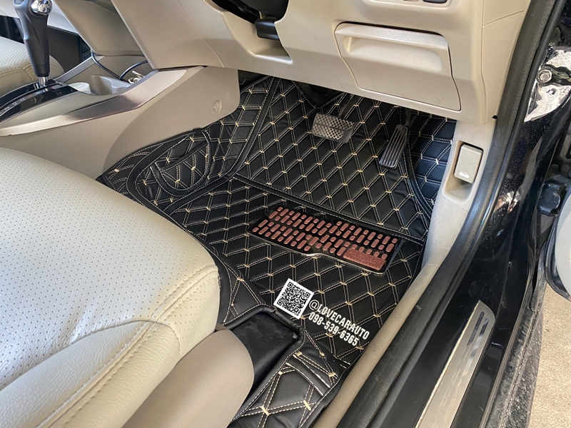 พรมปูพื้นรถยนต์ Honda City 2011 VVIP ด้ายคู่สีดำด้ายทอง