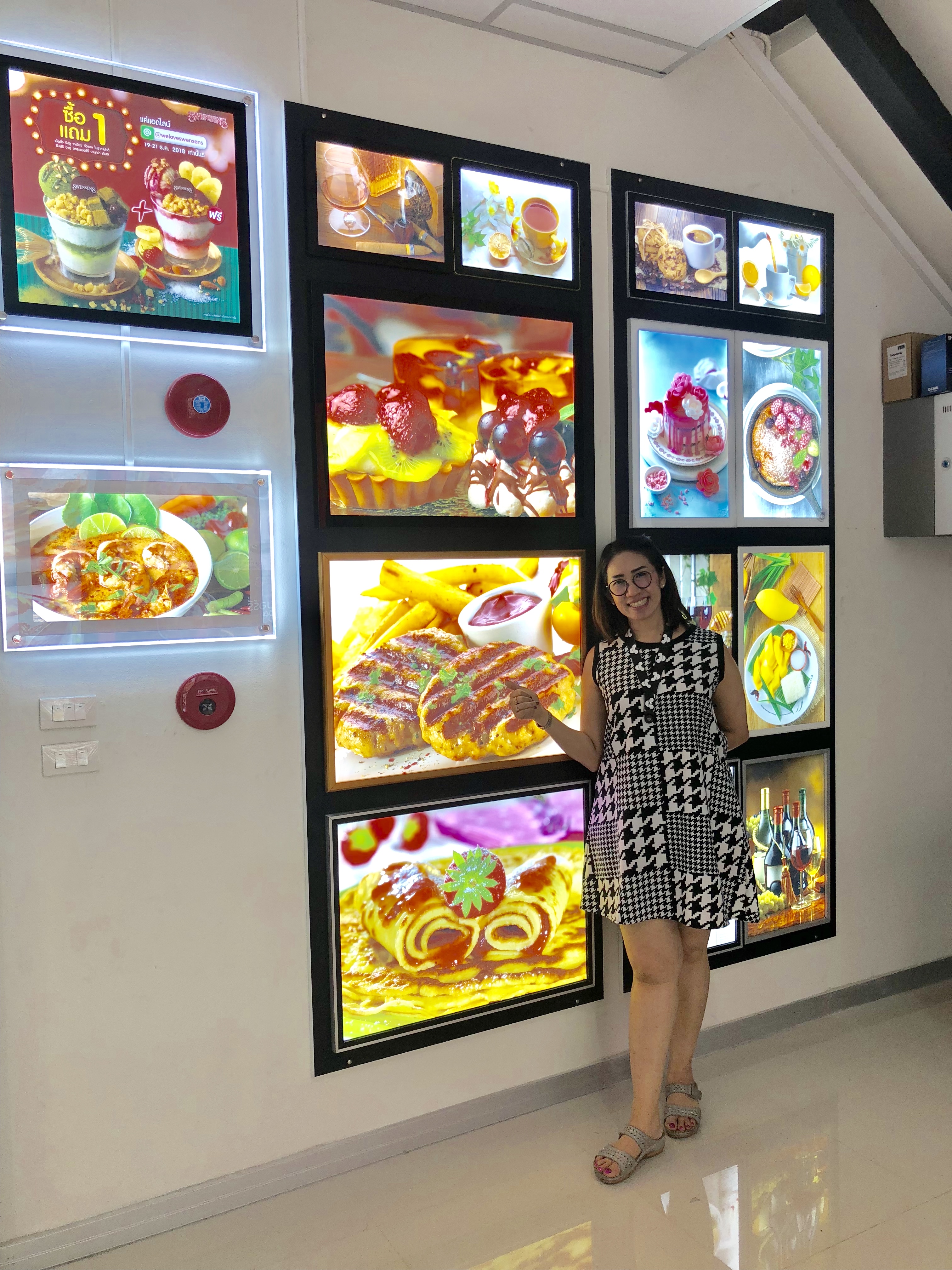 ป้ายไฟเมนูบอร์ดแอลอีดี กรอบเมนูตกแต่งผนัง