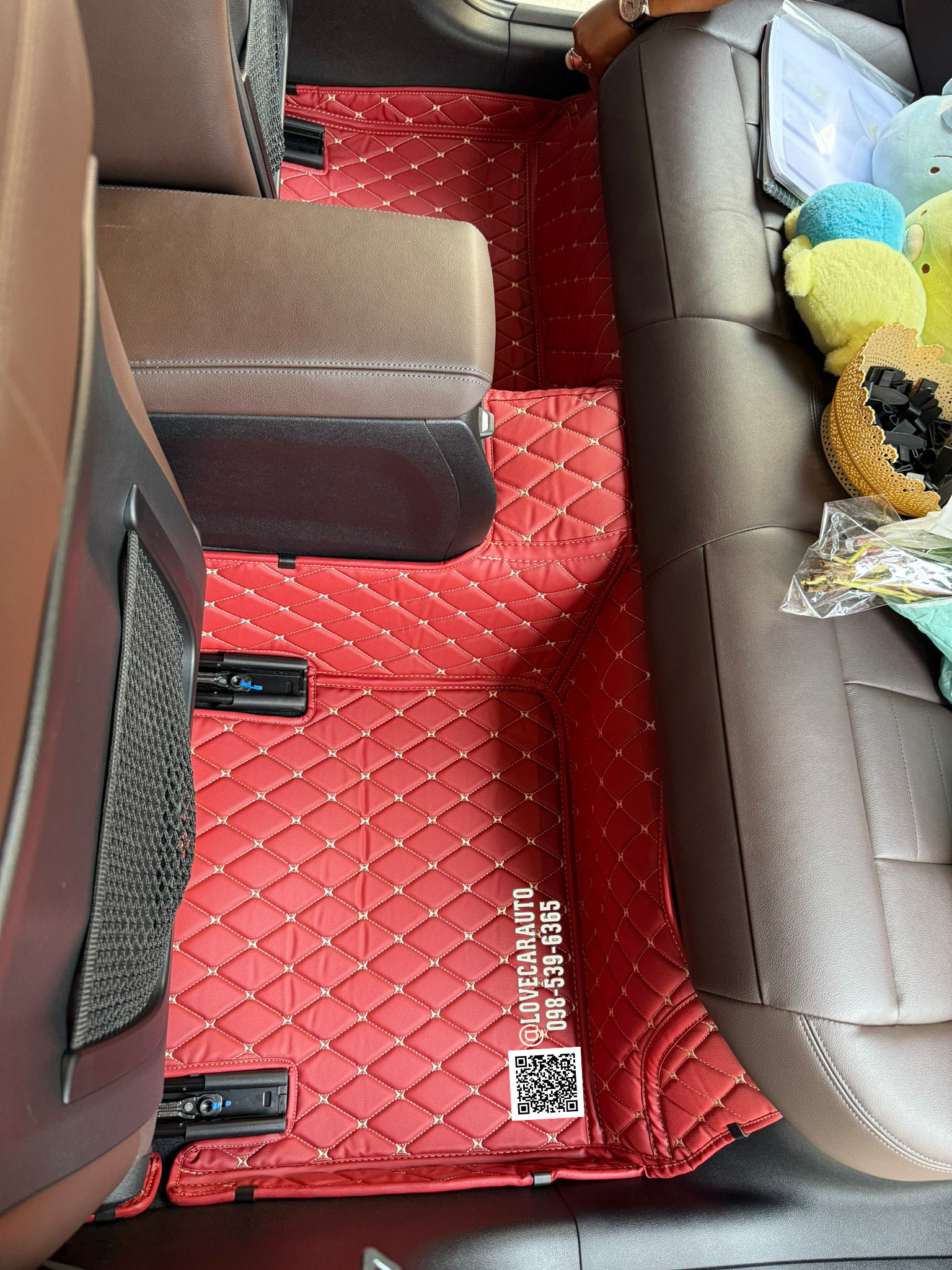 พรมปูพื้นรถยนต์ 6D Bmw 320D G20 สีแดงไวน์